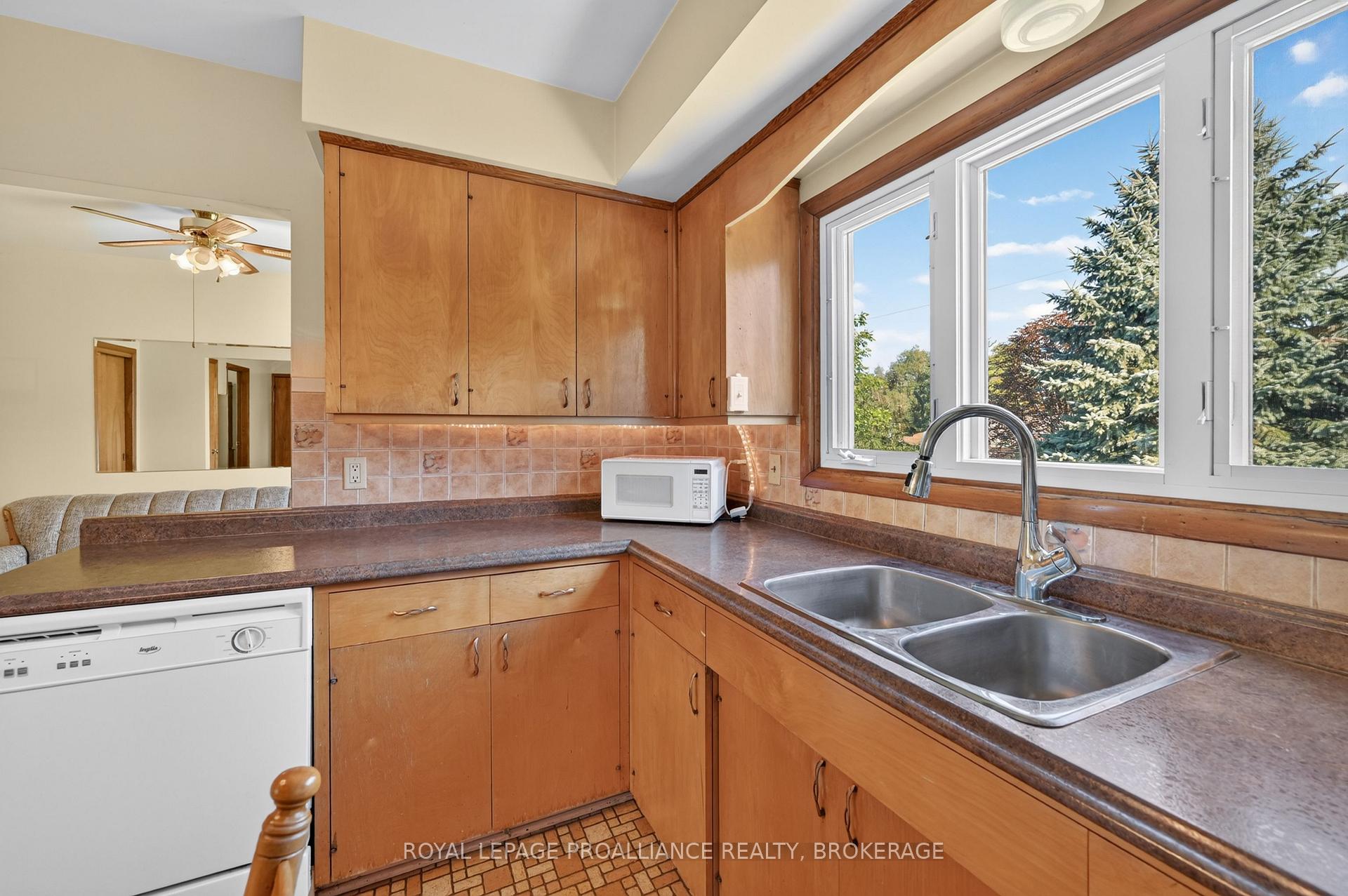 Photo 8 of 15 Hampstead, Kingston, West of Sir John A. Blvd — HOMEH