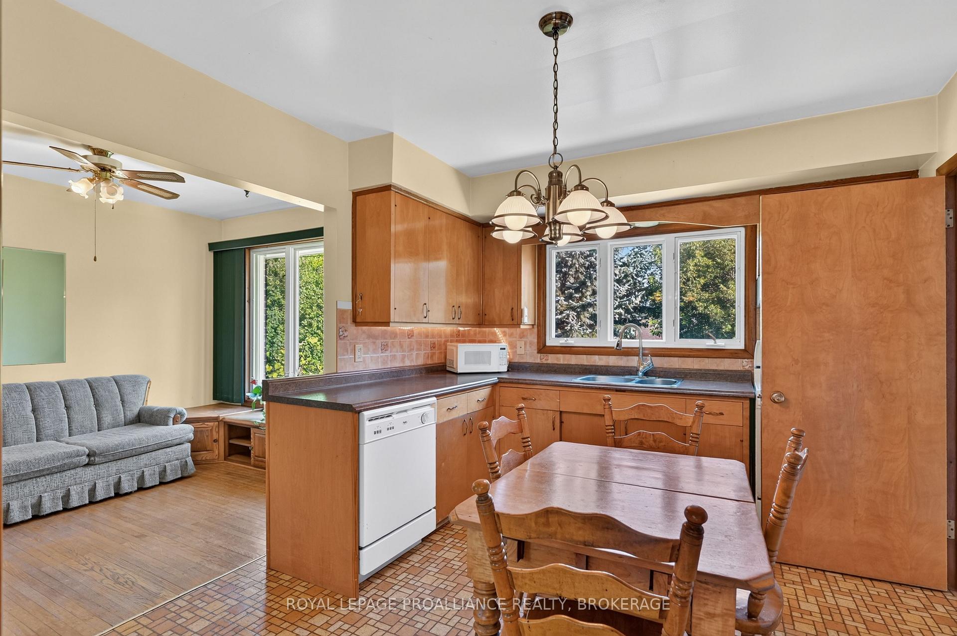 Photo 9 of 15 Hampstead, Kingston, West of Sir John A. Blvd — HOMEH