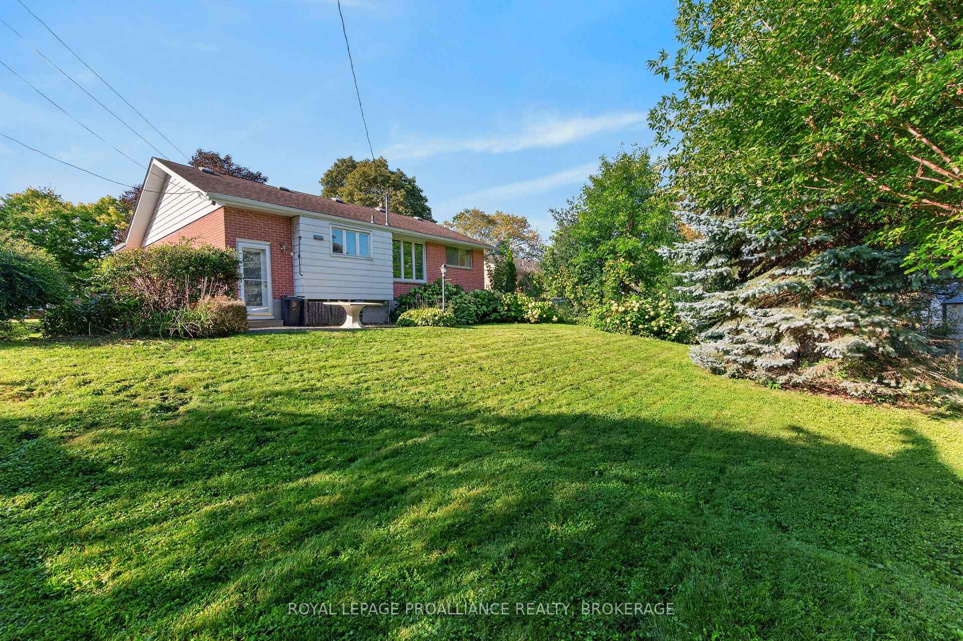 Photo 29 of 15 Hampstead, Kingston, West of Sir John A. Blvd — HOMEH