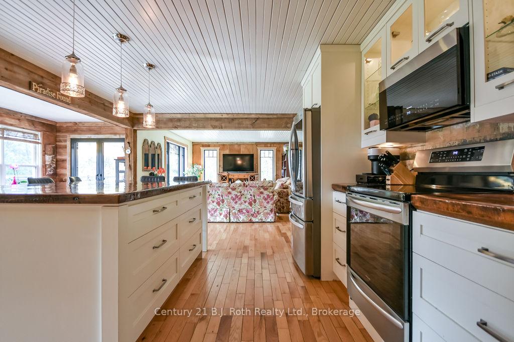 Photo 7 of 465 Ridge Road E, Oro-Medonte, Rural Oro-Medonte — HOMEH