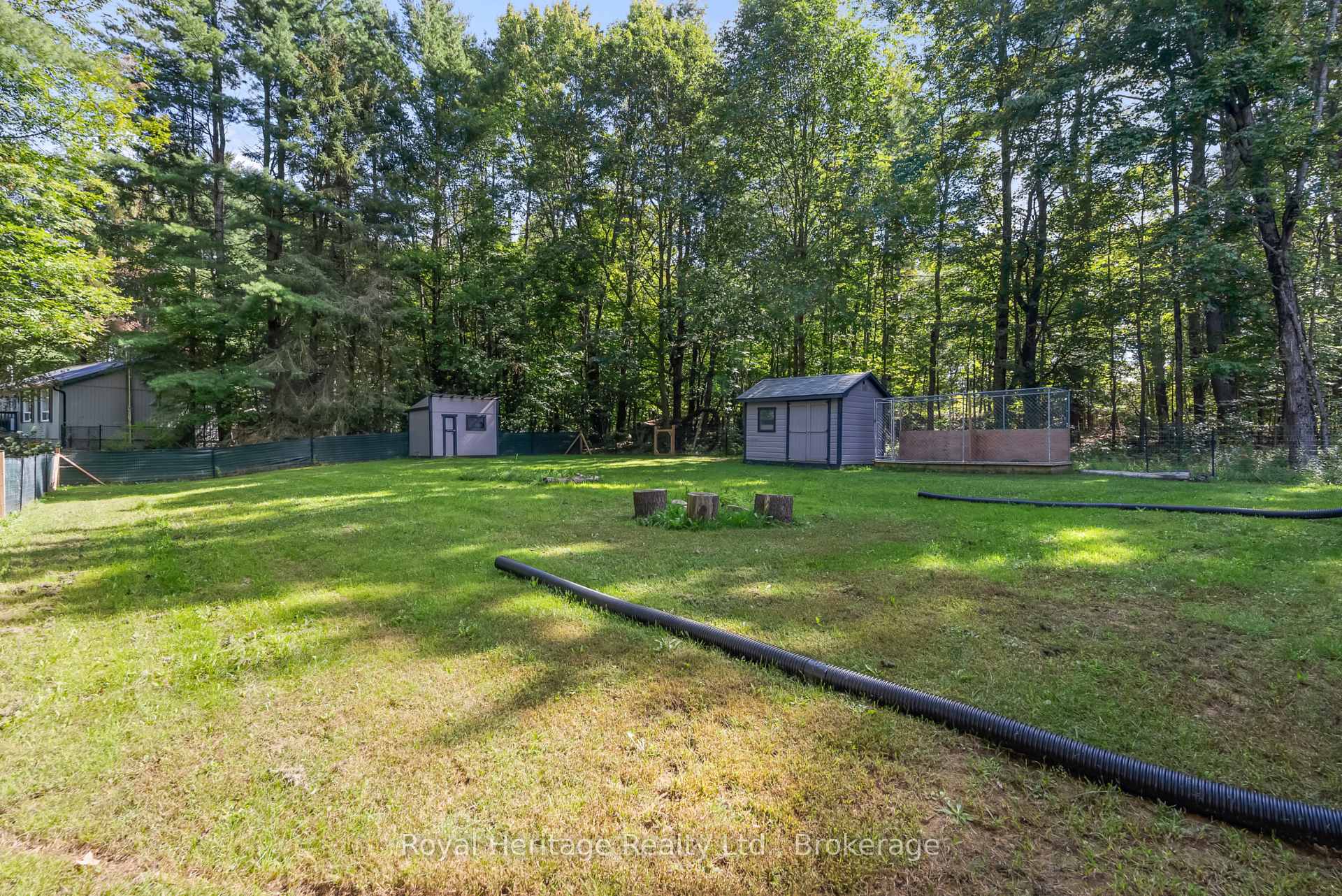 Photo 3 of 14 Morrison Street, Kawartha Lakes, Laxton/Digby/Longford — HOMEH