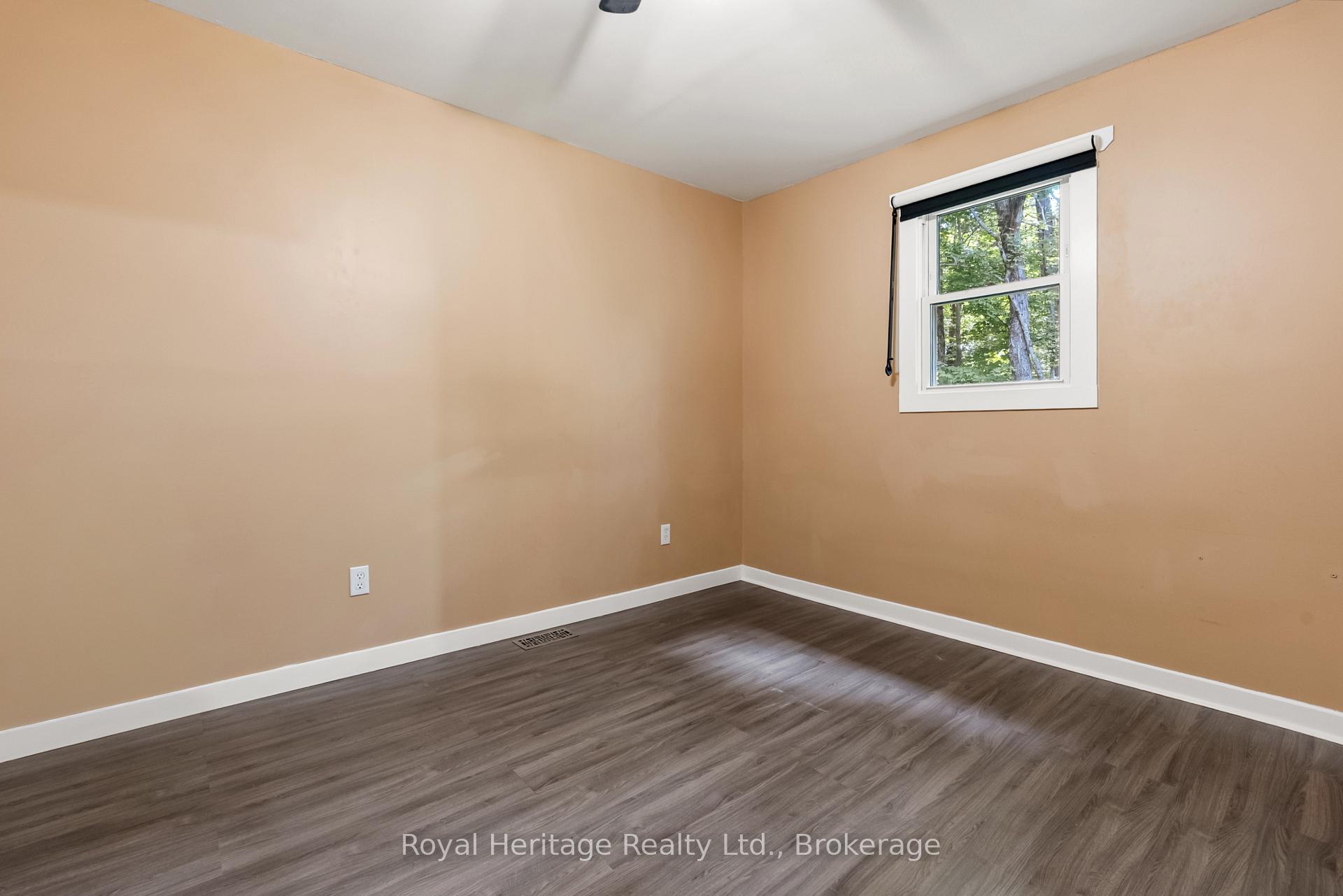 Photo 18 of 14 Morrison Street, Kawartha Lakes, Laxton/Digby/Longford — HOMEH