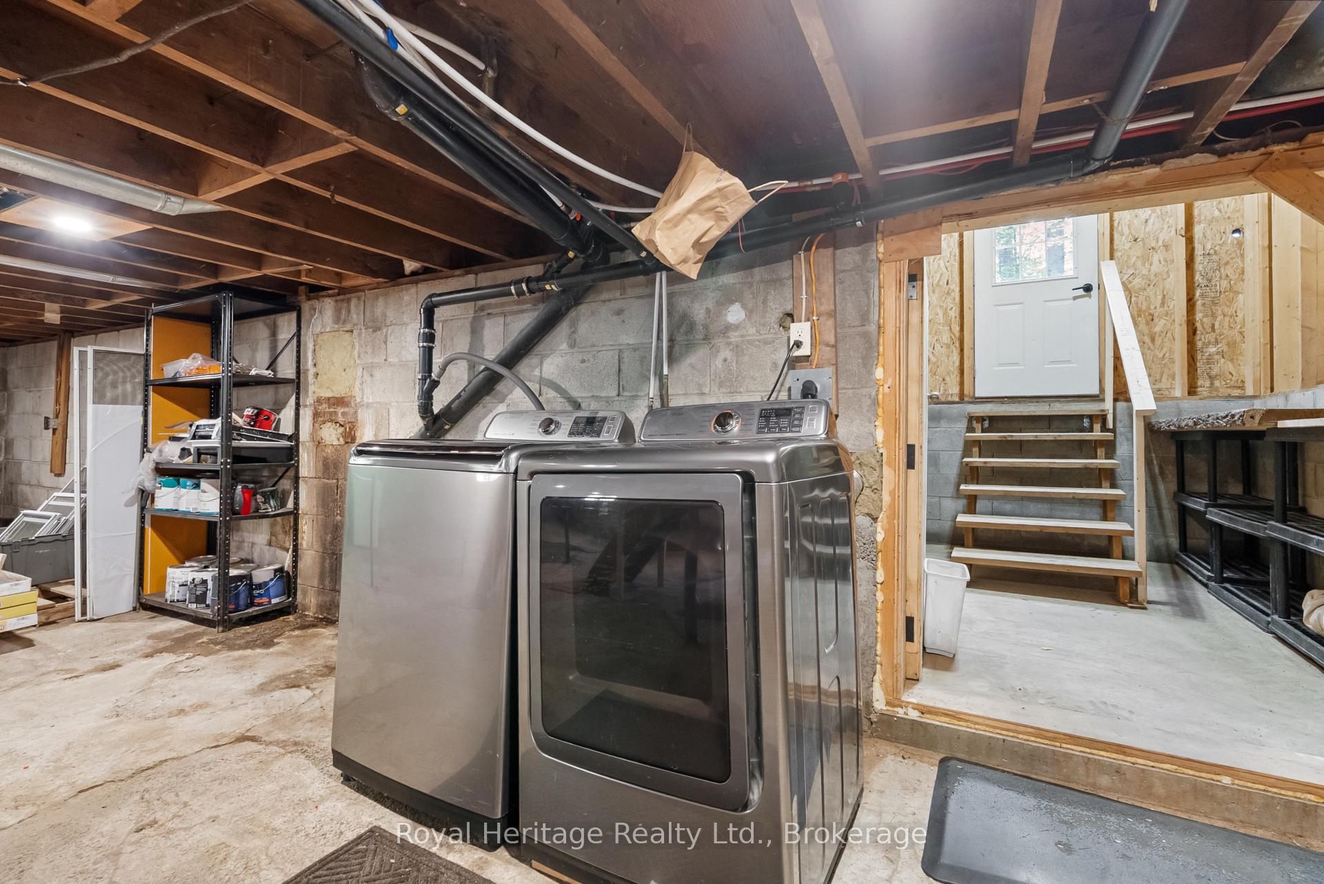 Photo 36 of 14 Morrison Street, Kawartha Lakes, Laxton/Digby/Longford — HOMEH