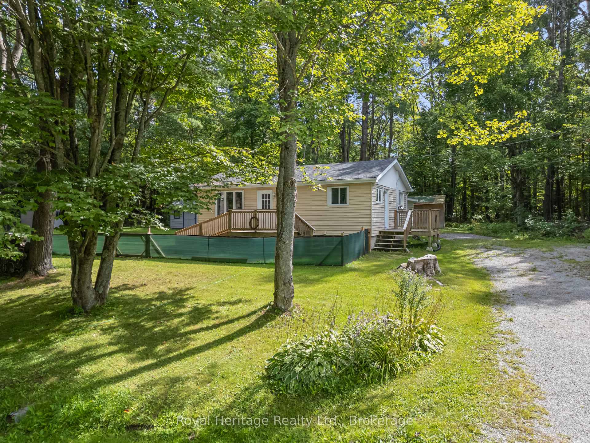 Photo 24 of 14 Morrison Street, Kawartha Lakes, Laxton/Digby/Longford — HOMEH