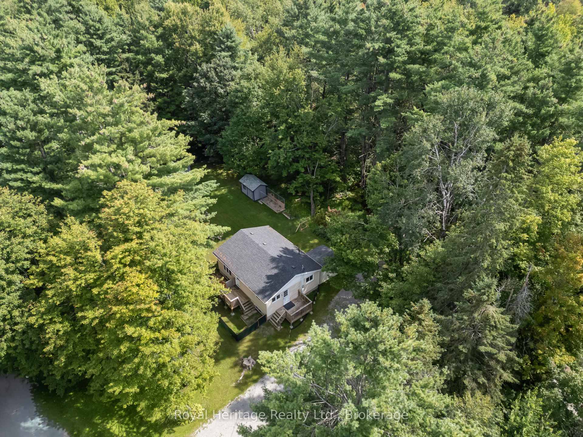 Photo 27 of 14 Morrison Street, Kawartha Lakes, Laxton/Digby/Longford — HOMEH