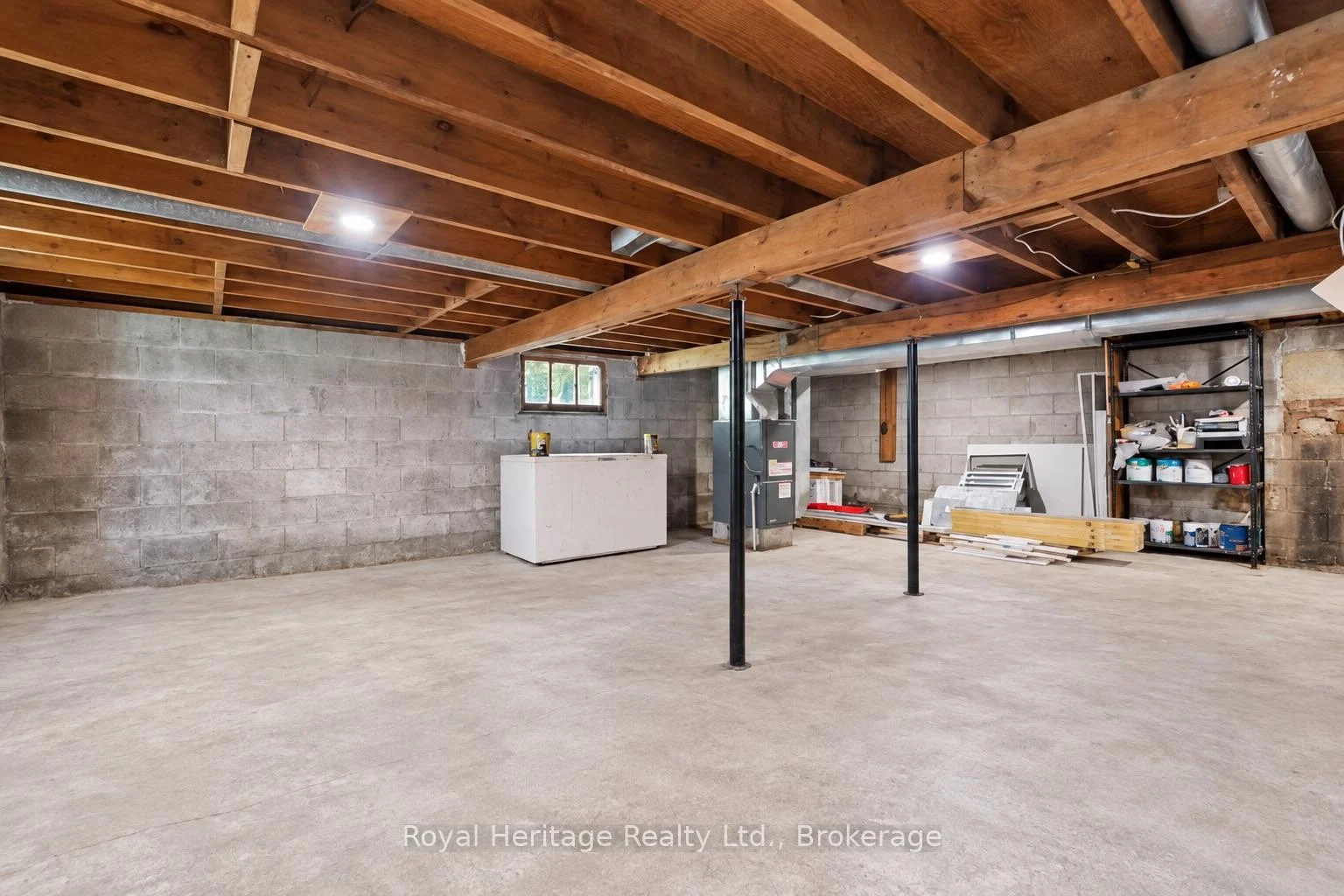 Photo 37 of 14 Morrison Street, Kawartha Lakes, Laxton/Digby/Longford — HOMEH