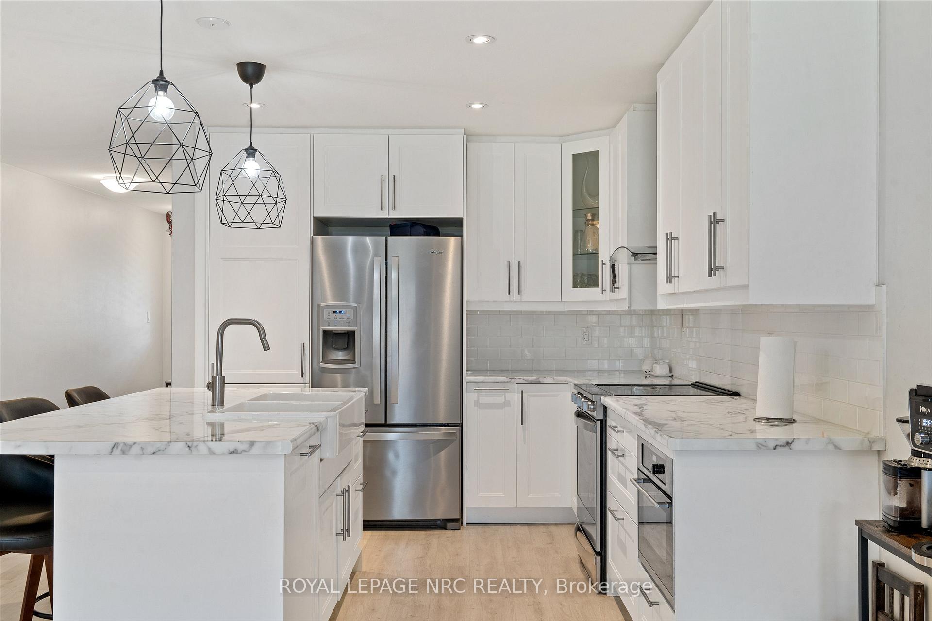 Photo 7 of 141 Acacia Road, Pelham, Fonthill — HOMEH