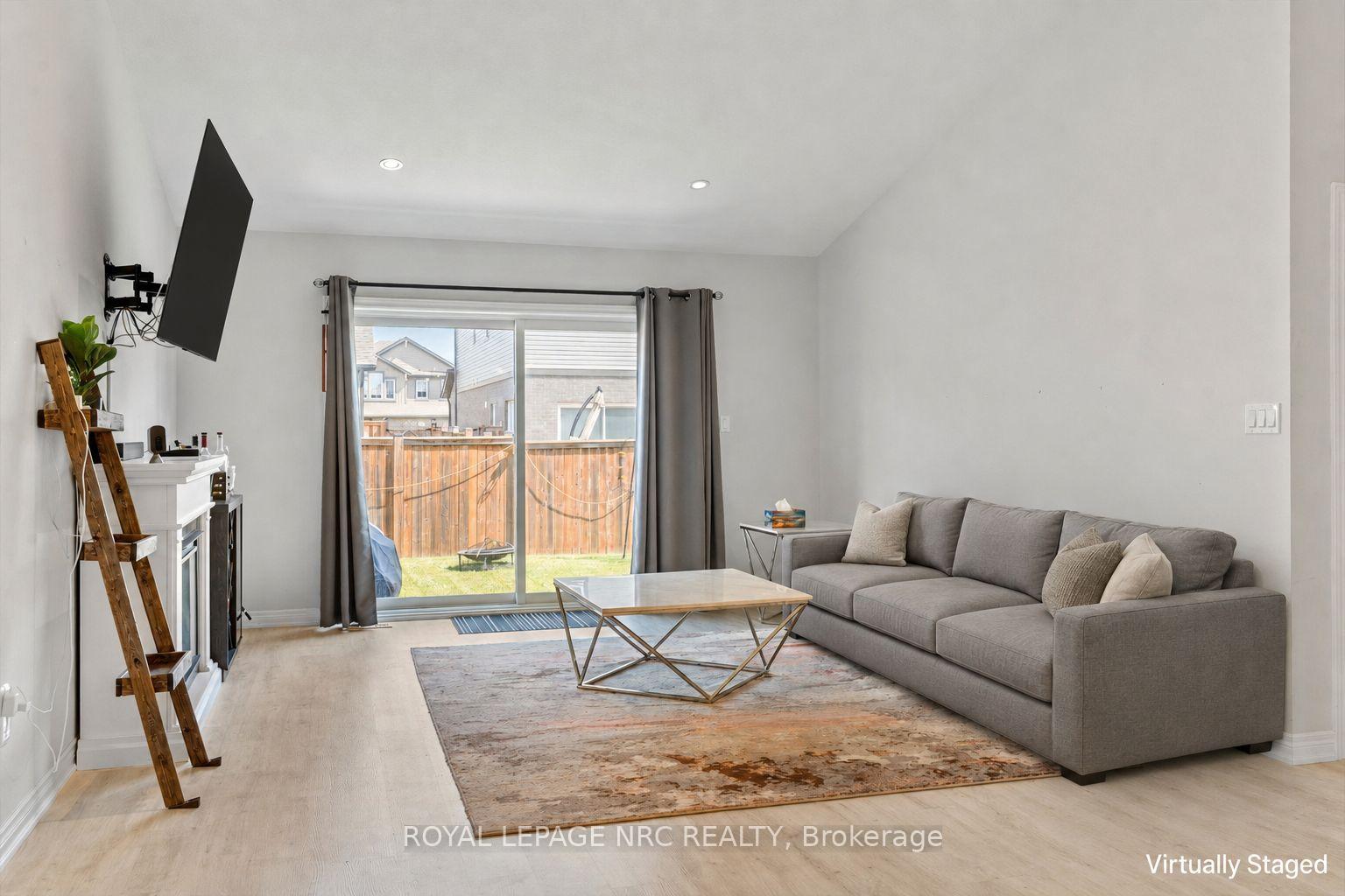 Photo 10 of 141 Acacia Road, Pelham, Fonthill — HOMEH