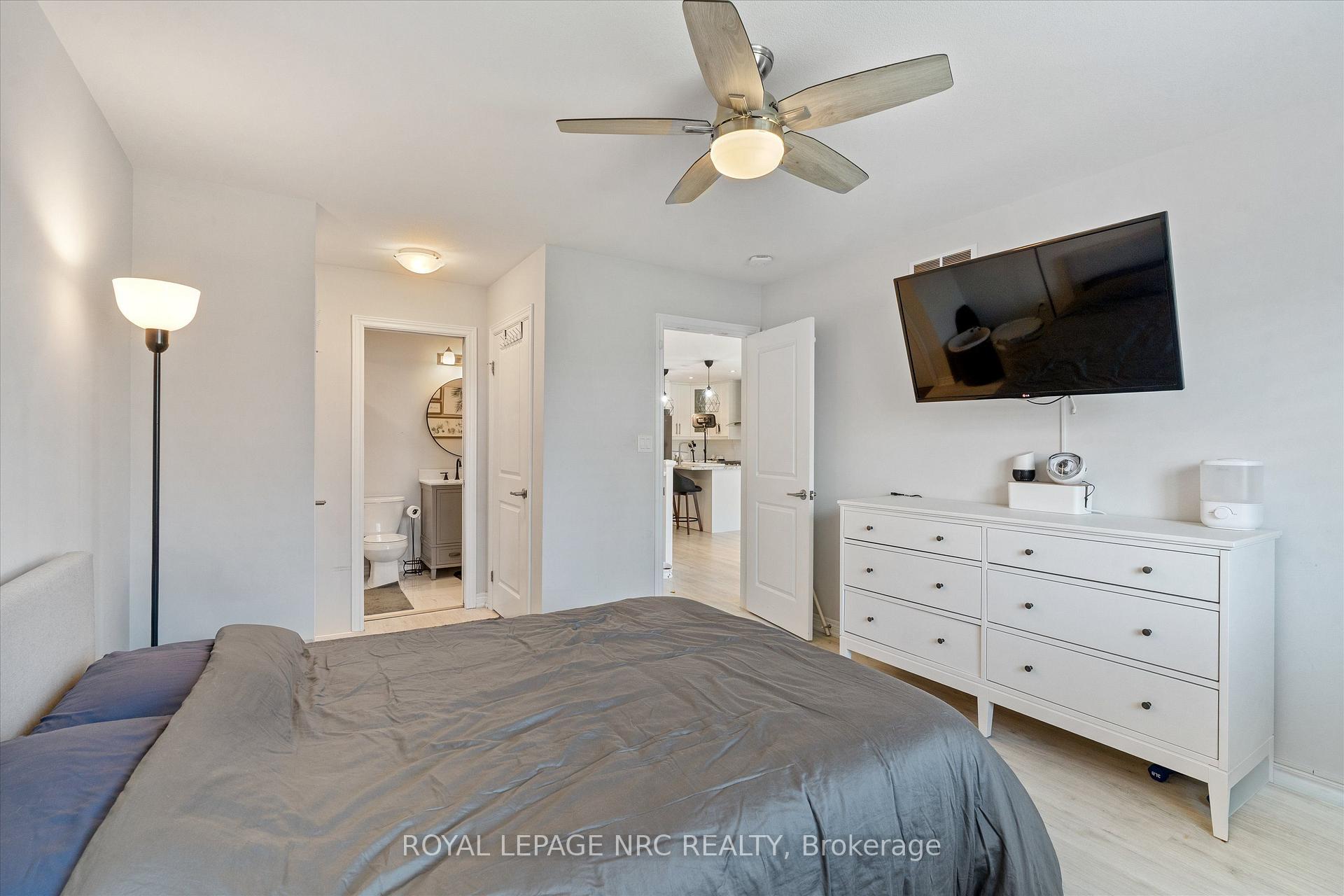 Photo 13 of 141 Acacia Road, Pelham, Fonthill — HOMEH