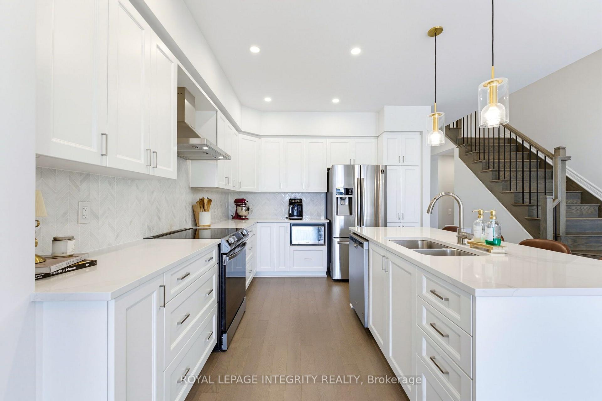 Photo 10 of 958 Omagaki Way, Ottawa, Blossom Park/Kemp Park/Findlay Creek — HOMEH