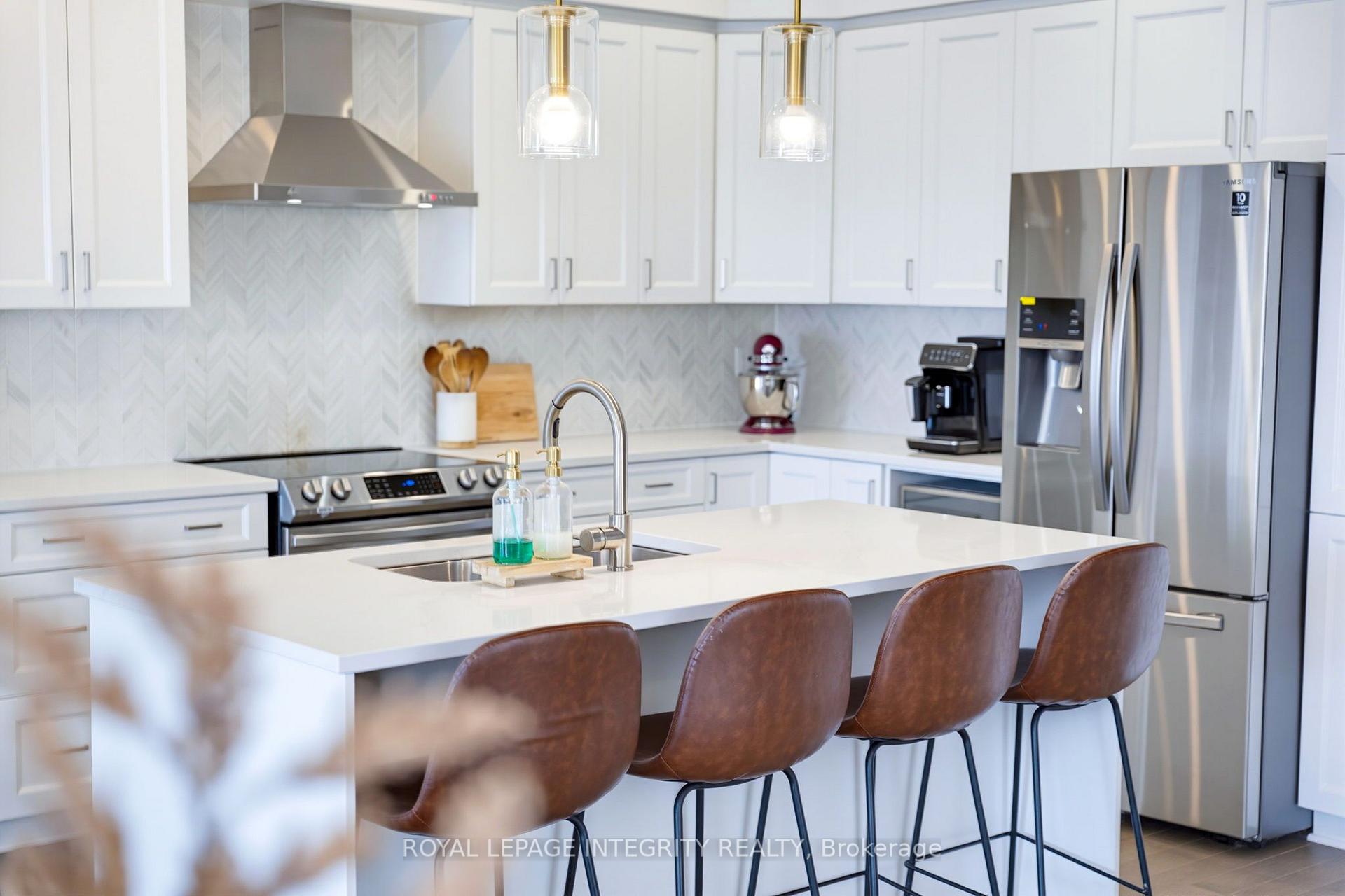 Photo 16 of 958 Omagaki Way, Ottawa, Blossom Park/Kemp Park/Findlay Creek — HOMEH