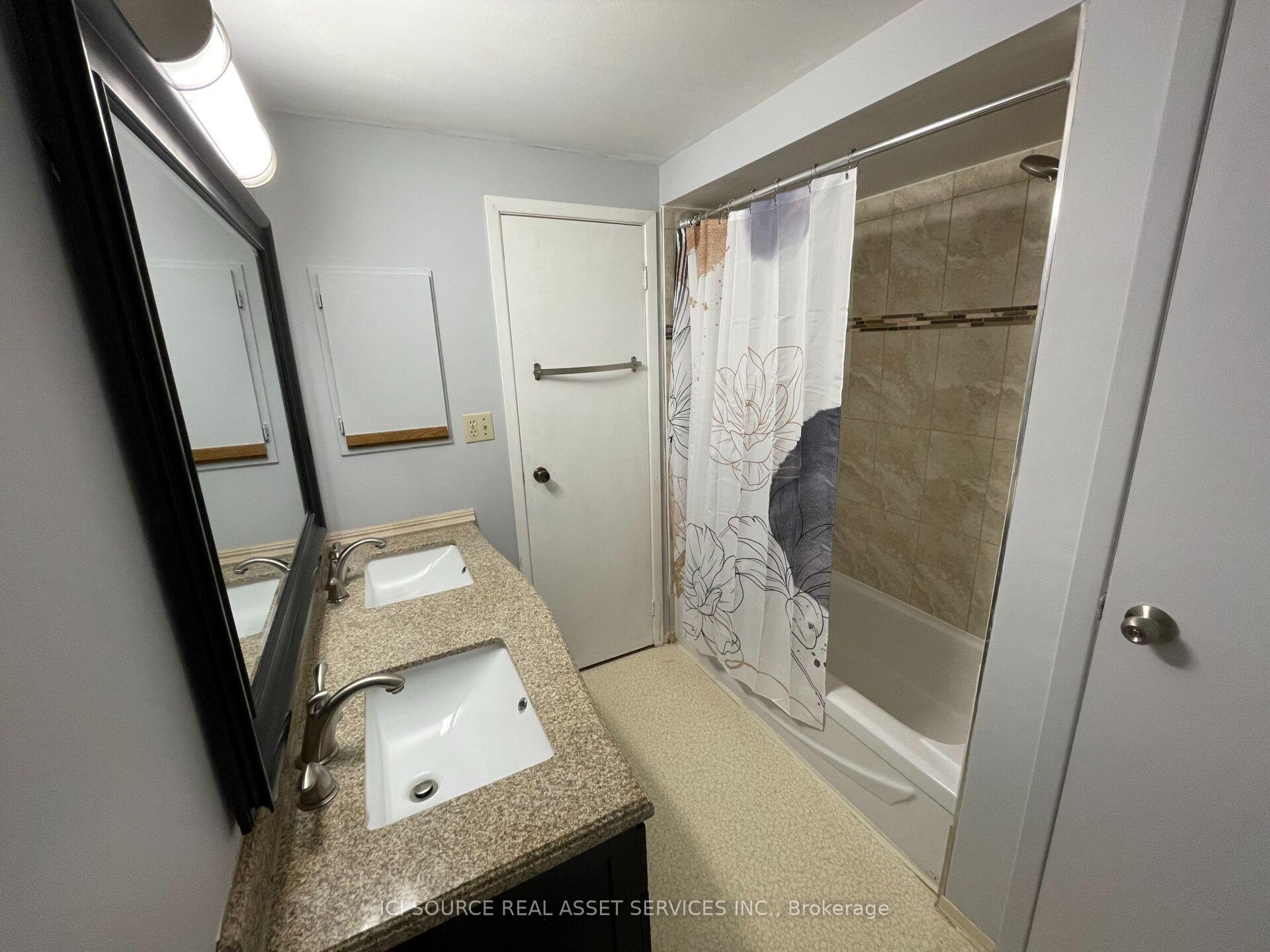 Photo 8 of 6136 Fullerton Crescent, Mississauga, Meadowvale — HOMEH