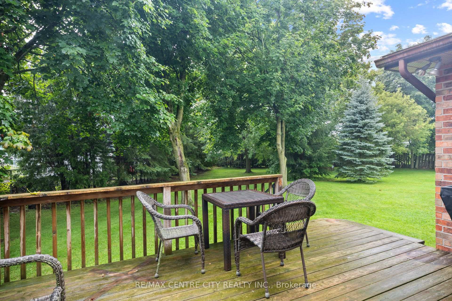 Photo 27 of 334 Canterbury Place, Central Elgin, Belmont — HOMEH