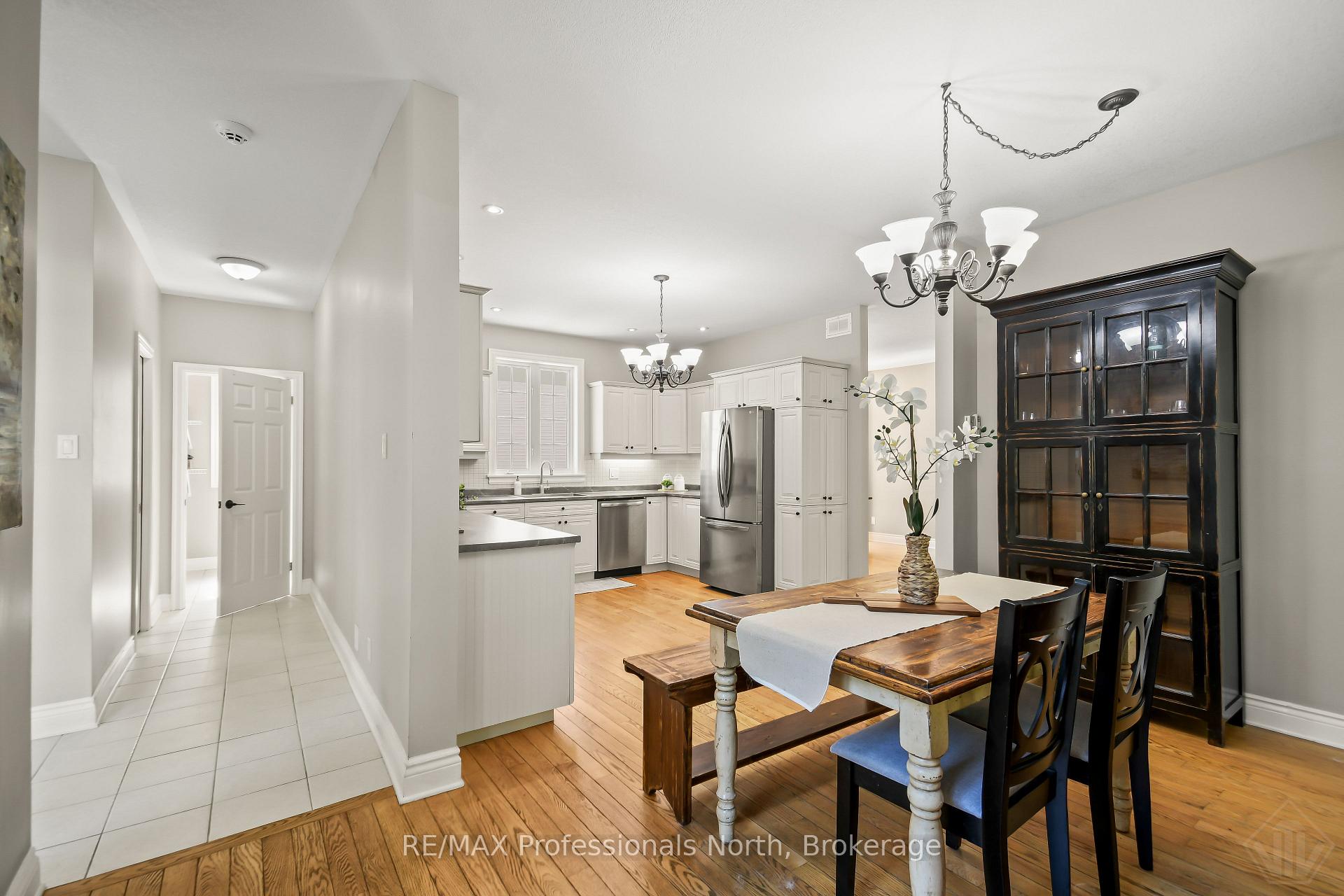 Photo 13 of 9 Melane Court, Bracebridge, Macaulay — HOMEH