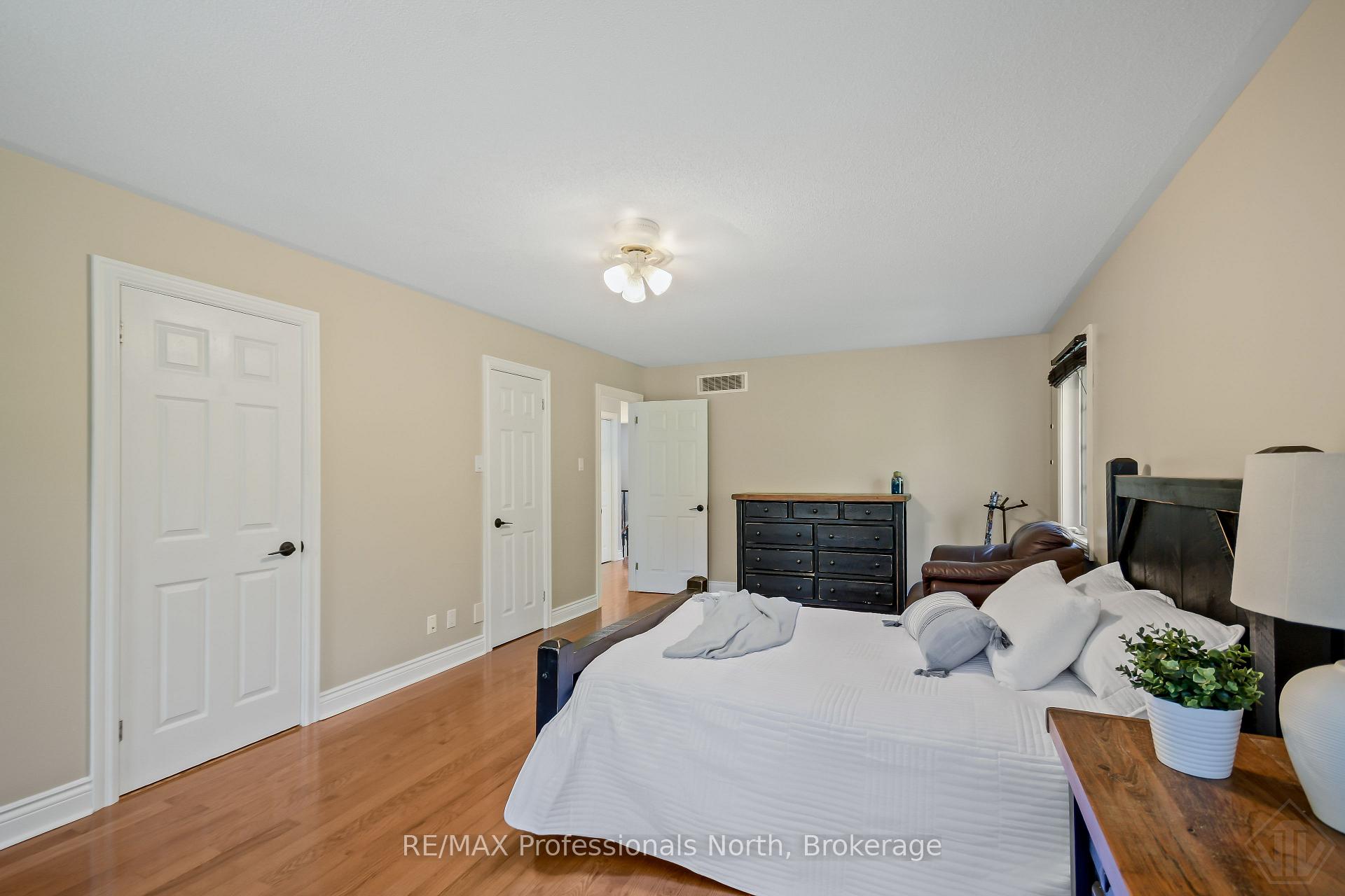 Photo 22 of 9 Melane Court, Bracebridge, Macaulay — HOMEH