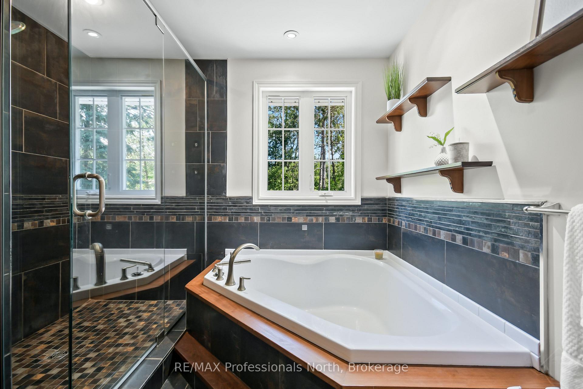 Photo 31 of 9 Melane Court, Bracebridge, Macaulay — HOMEH
