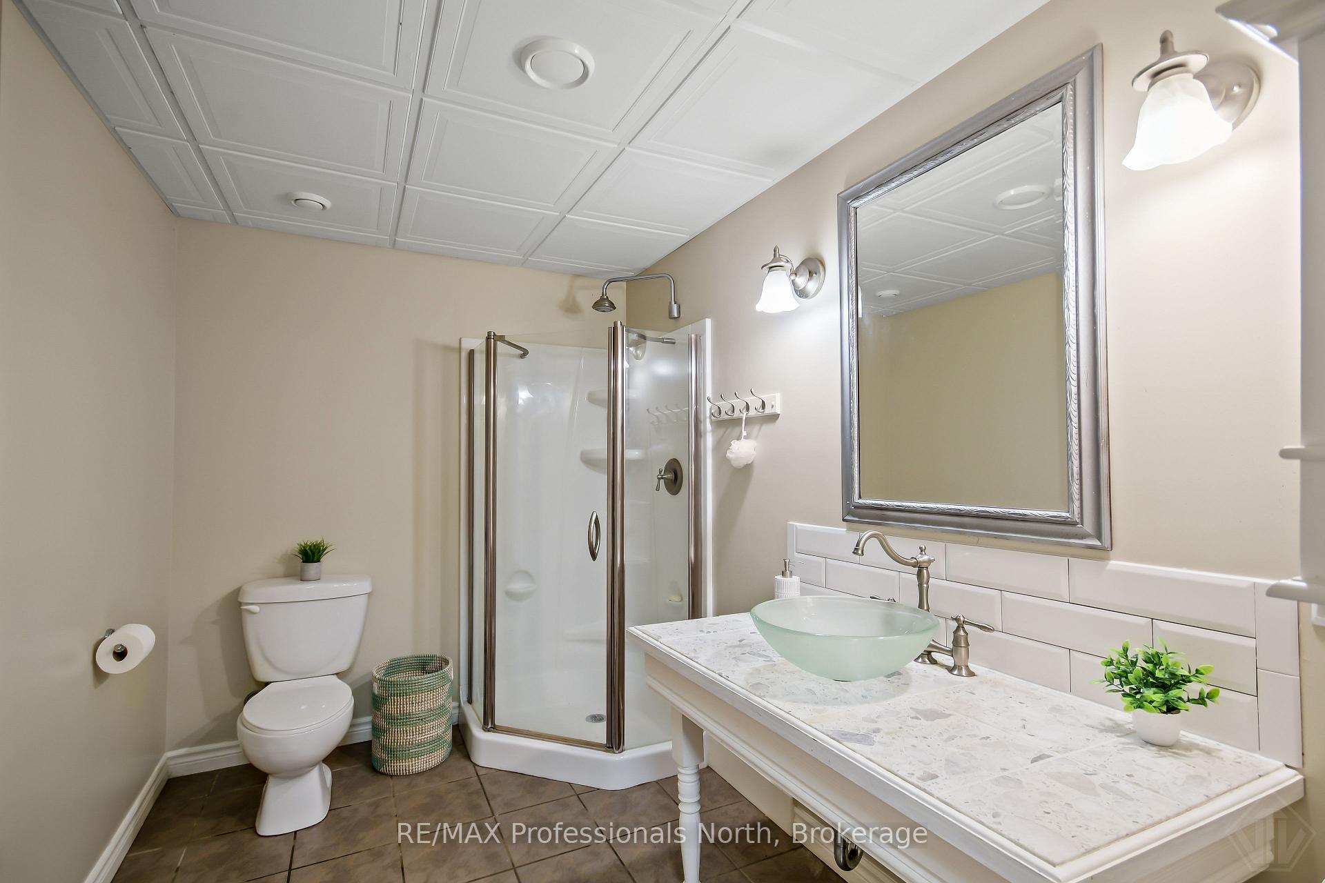 Photo 35 of 9 Melane Court, Bracebridge, Macaulay — HOMEH
