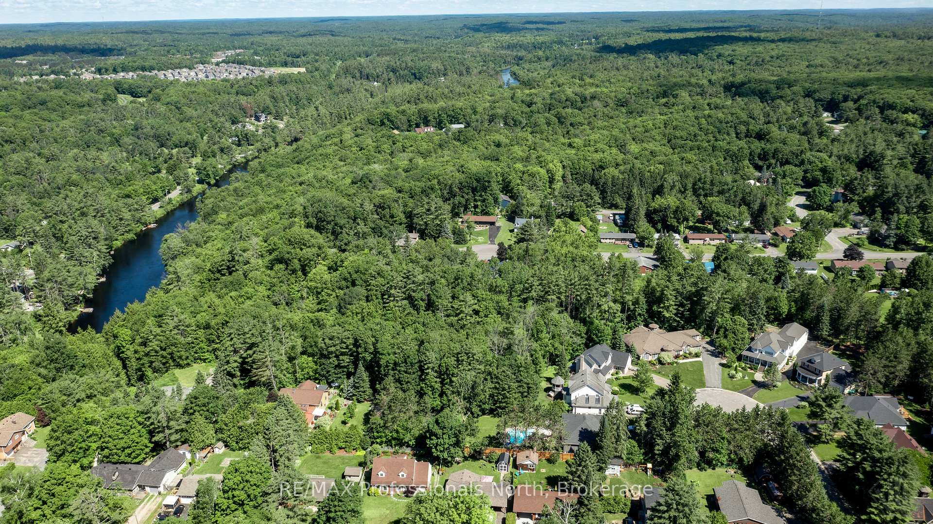 Photo 49 of 9 Melane Court, Bracebridge, Macaulay — HOMEH