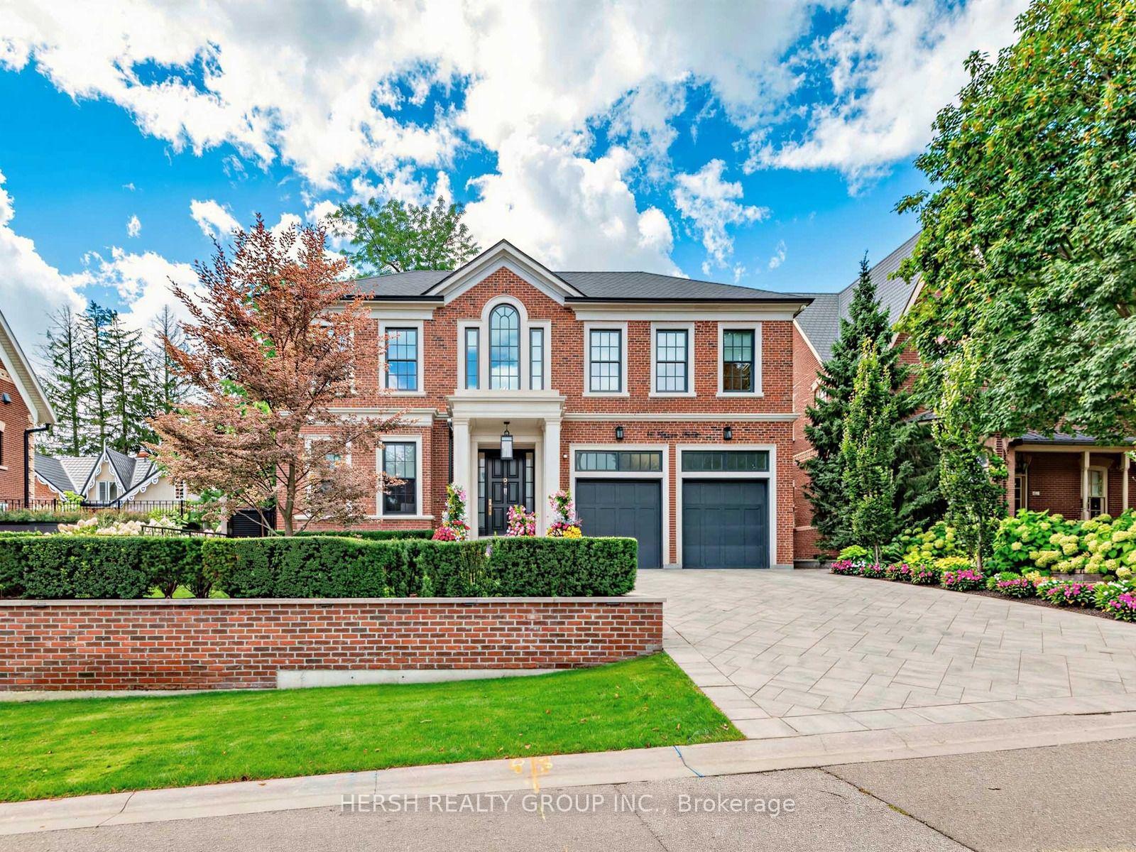 Photo 2 of 14 Napier Street, Vaughan, Kleinburg — HOMEH