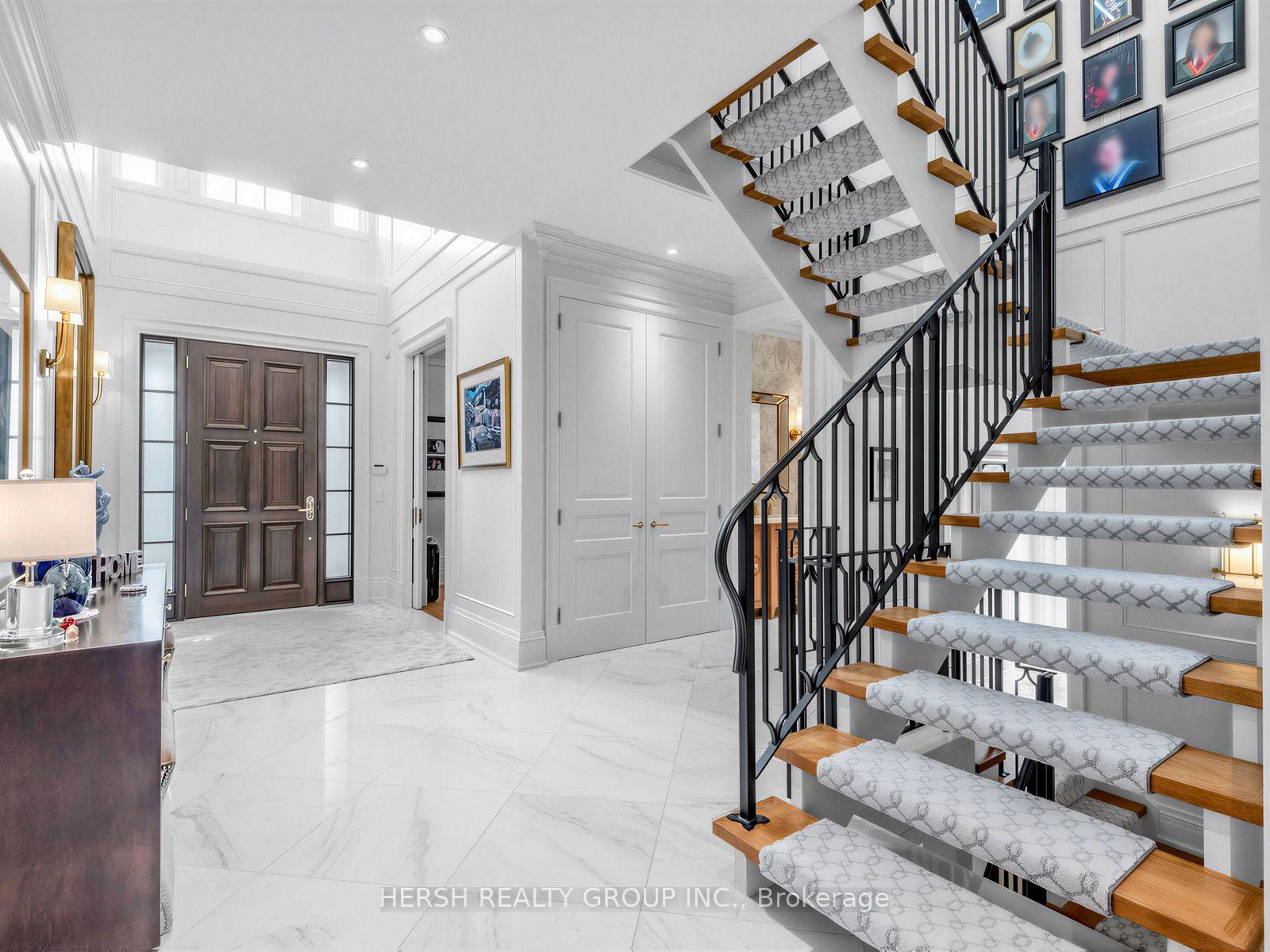Photo 6 of 14 Napier Street, Vaughan, Kleinburg — HOMEH