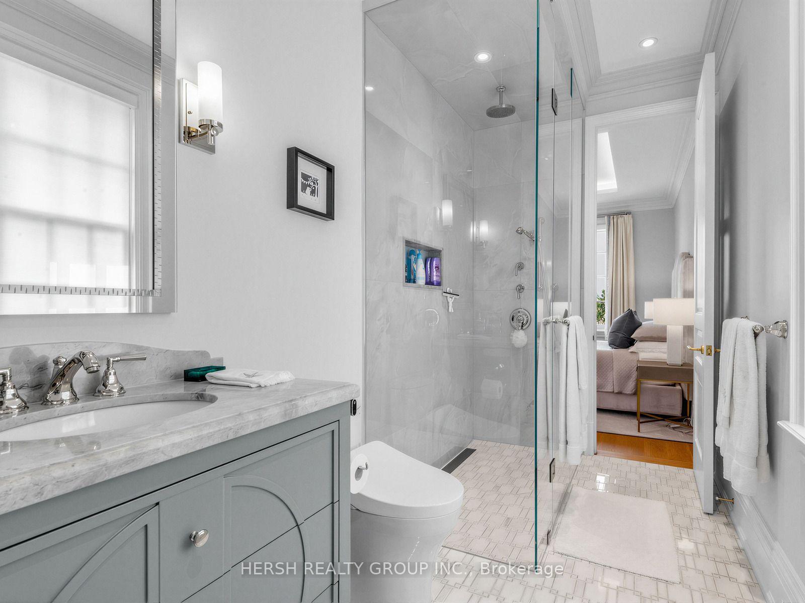 Photo 34 of 14 Napier Street, Vaughan, Kleinburg — HOMEH