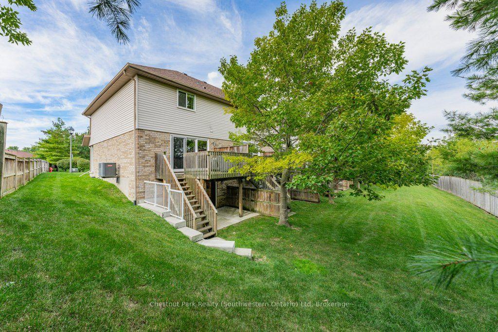 Photo 3 of Unit 48, 31 Schroder Crescent, Guelph, Grange Road — HOMEH