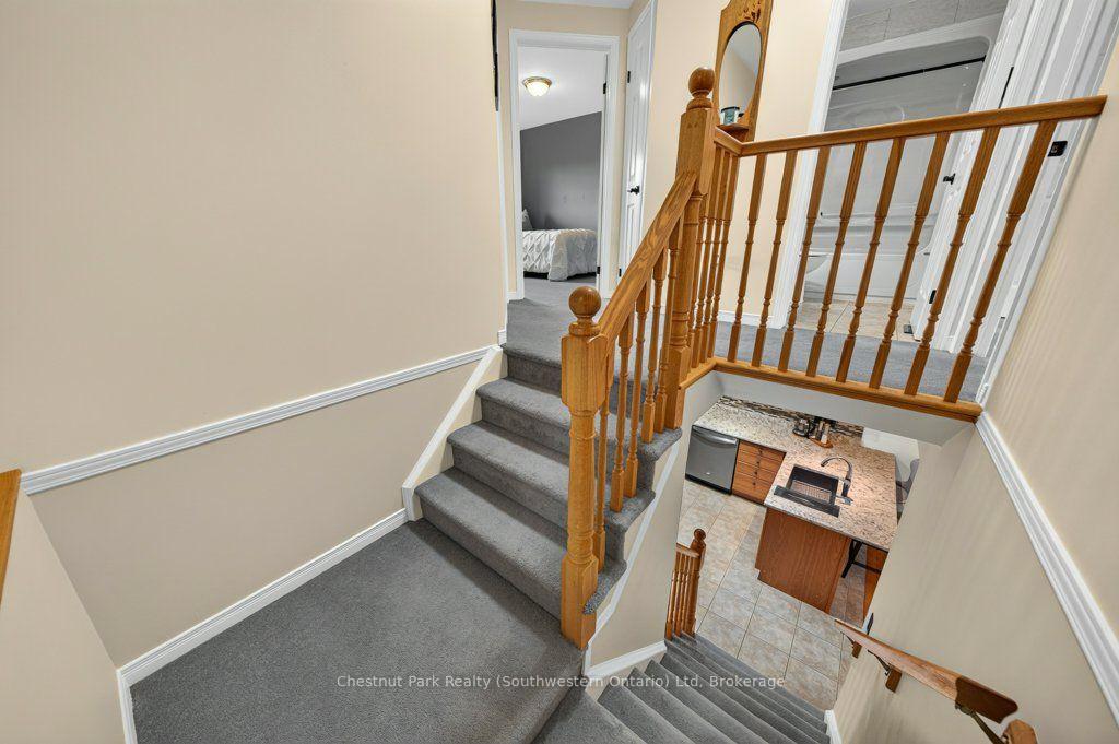 Photo 33 of Unit 48, 31 Schroder Crescent, Guelph, Grange Road — HOMEH