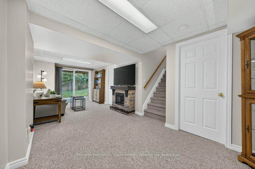 Photo 40 of Unit 48, 31 Schroder Crescent, Guelph, Grange Road — HOMEH
