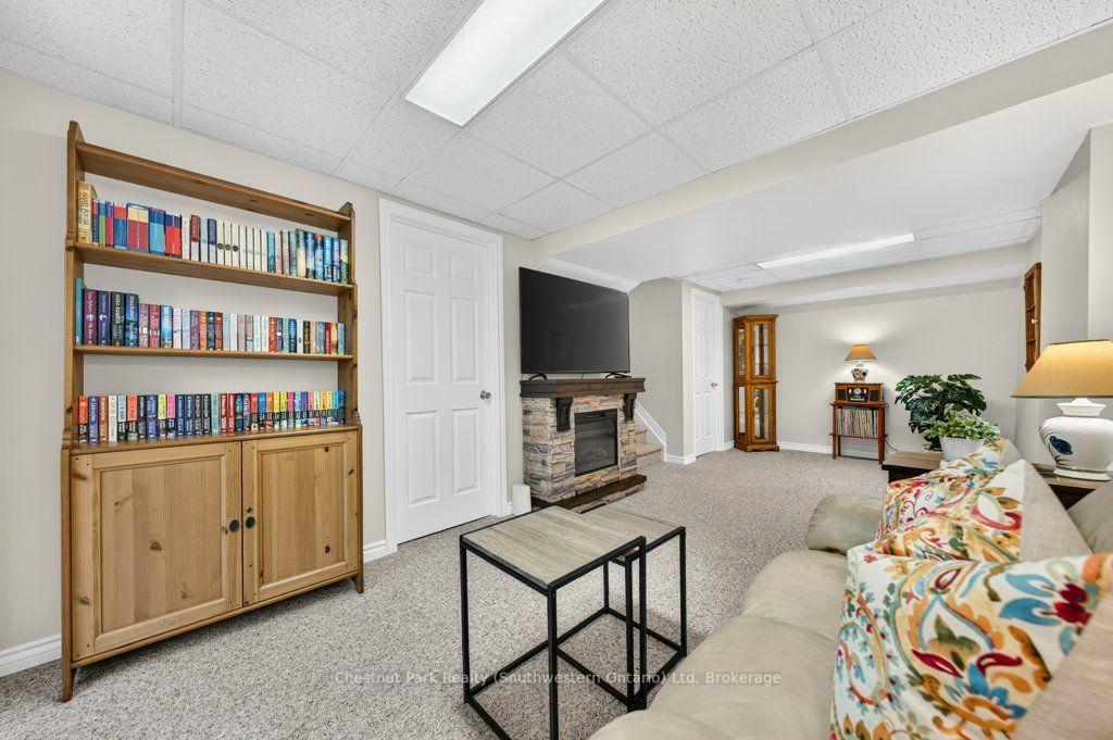 Photo 42 of Unit 48, 31 Schroder Crescent, Guelph, Grange Road — HOMEH