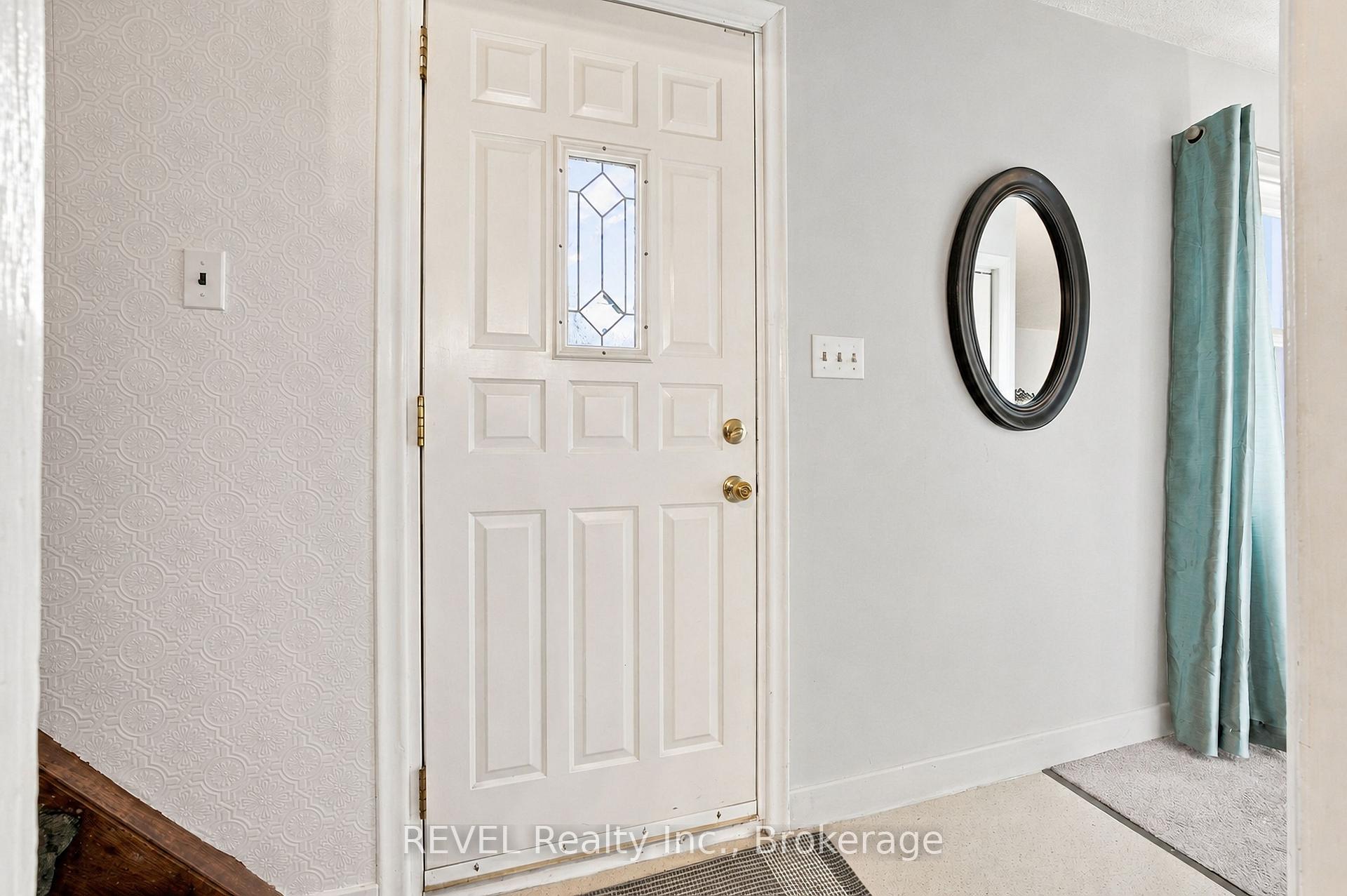 Photo 6 of 42 Wildwood Road, St. Catharines, Port Weller — HOMEH