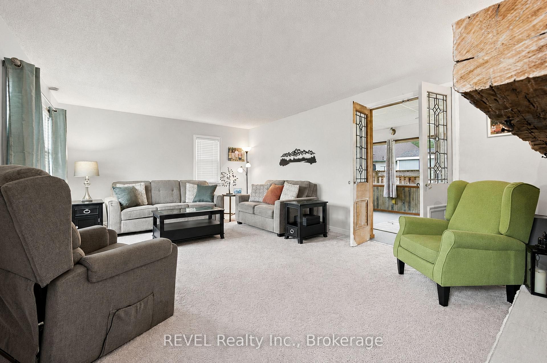 Photo 8 of 42 Wildwood Road, St. Catharines, Port Weller — HOMEH