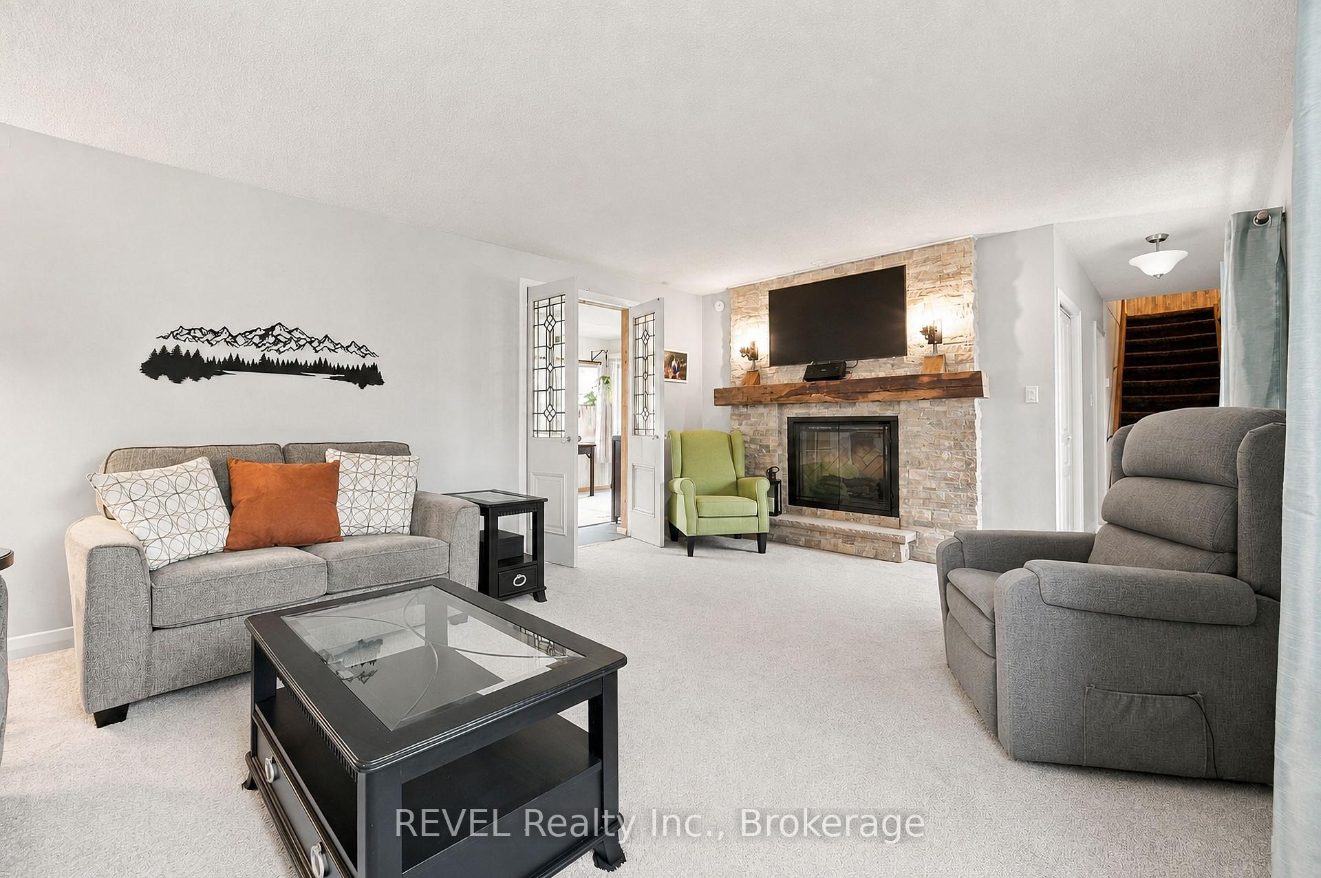 Photo 10 of 42 Wildwood Road, St. Catharines, Port Weller — HOMEH