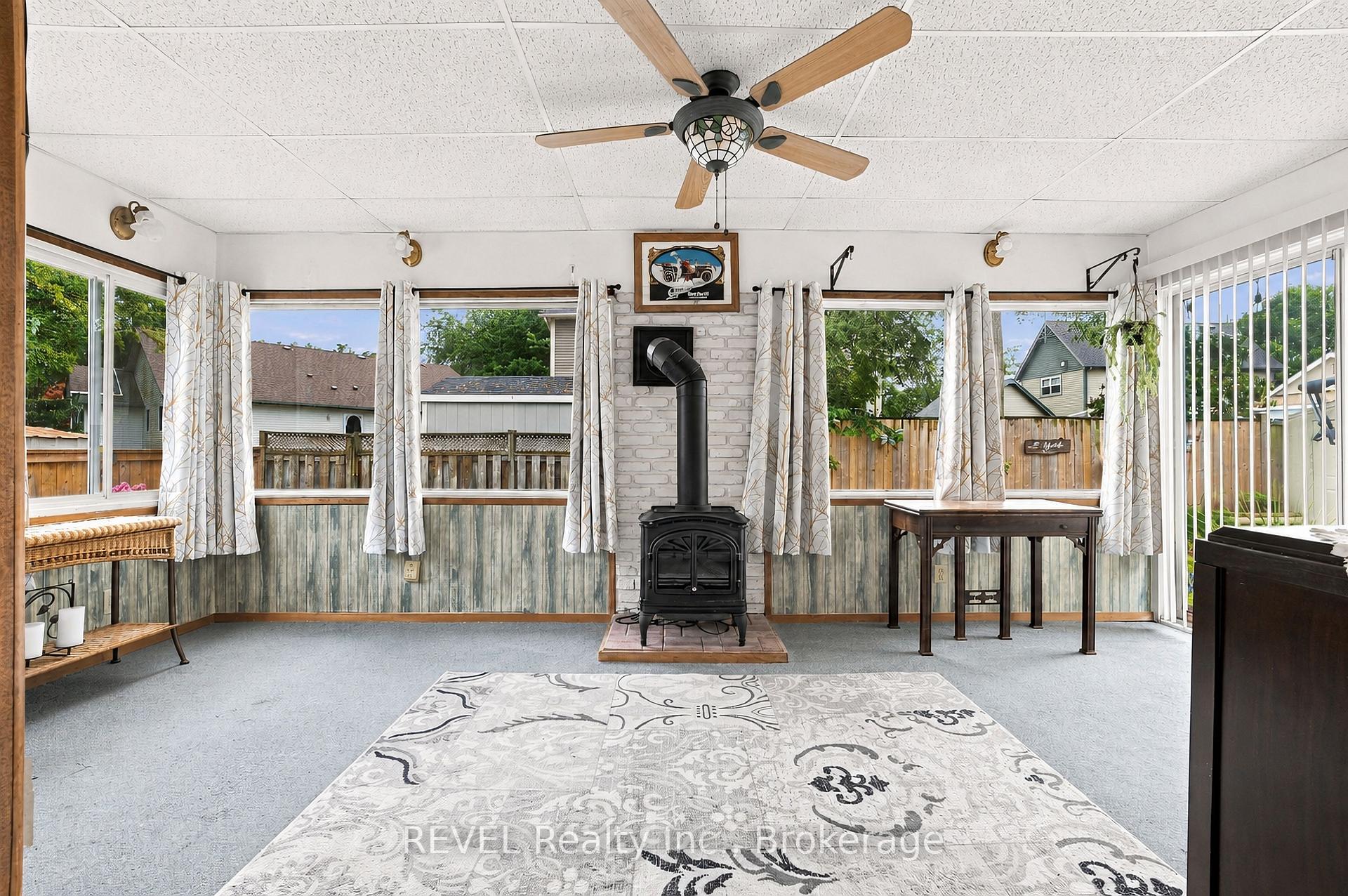 Photo 13 of 42 Wildwood Road, St. Catharines, Port Weller — HOMEH