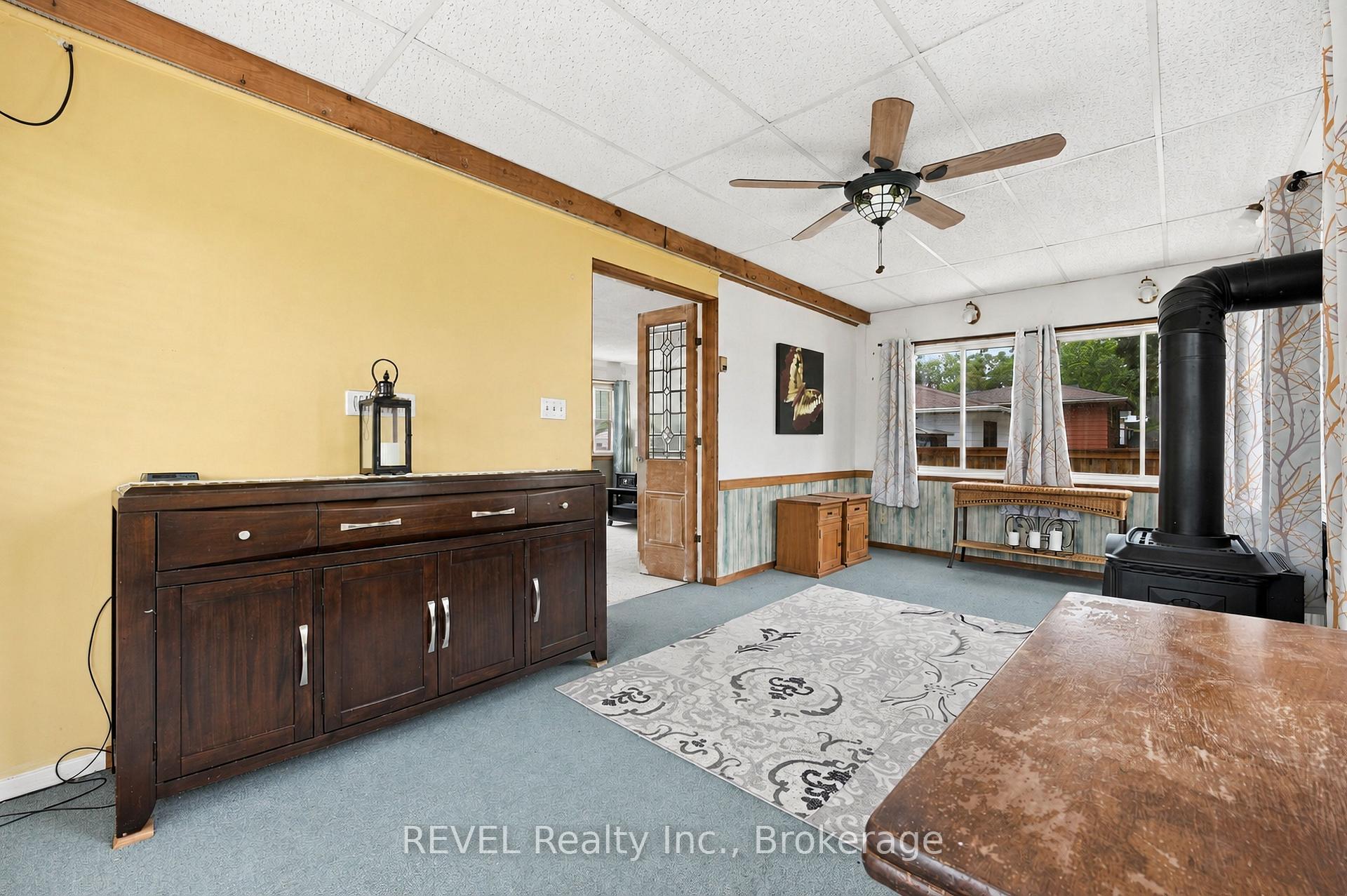 Photo 15 of 42 Wildwood Road, St. Catharines, Port Weller — HOMEH