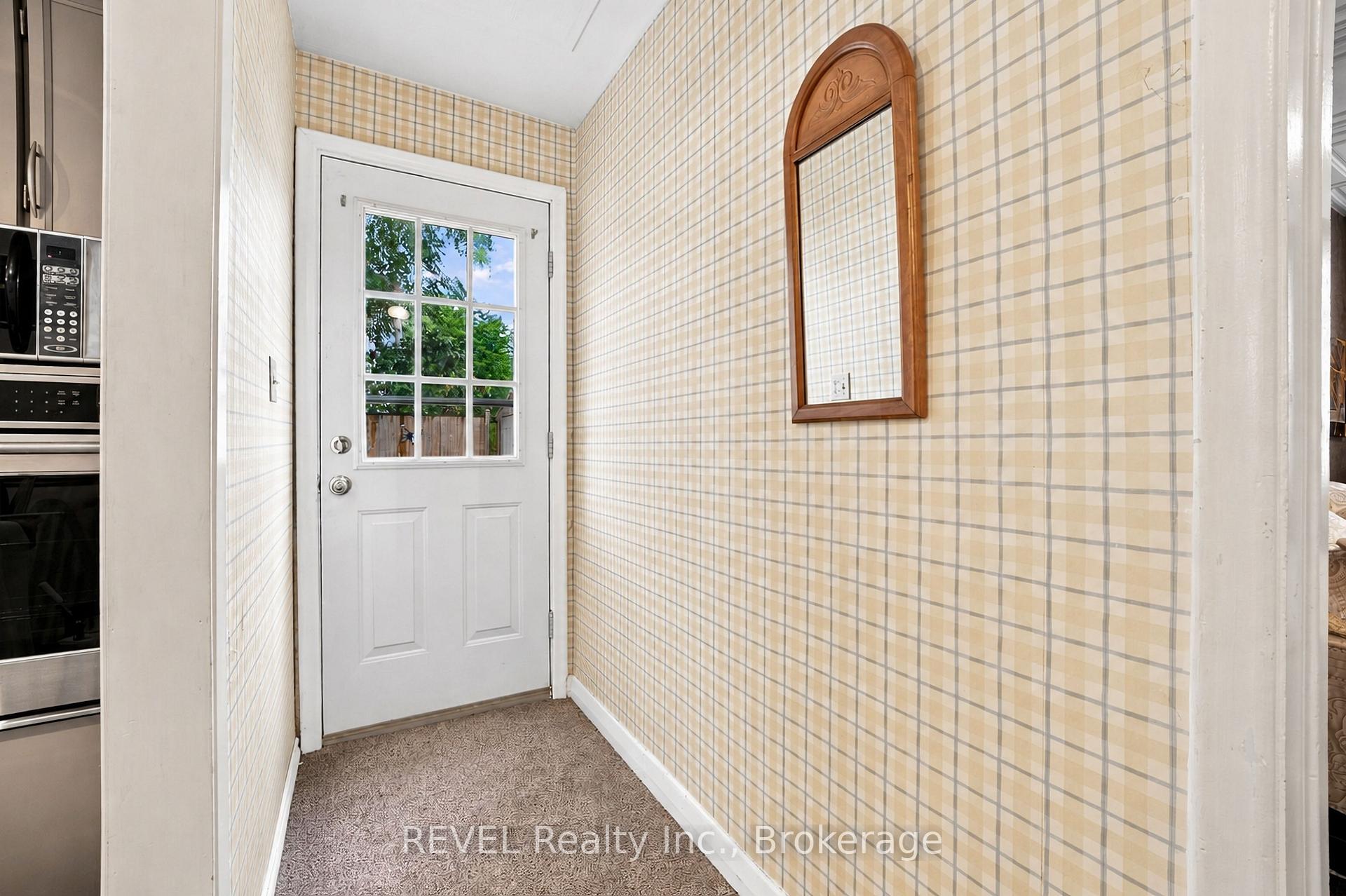 Photo 18 of 42 Wildwood Road, St. Catharines, Port Weller — HOMEH