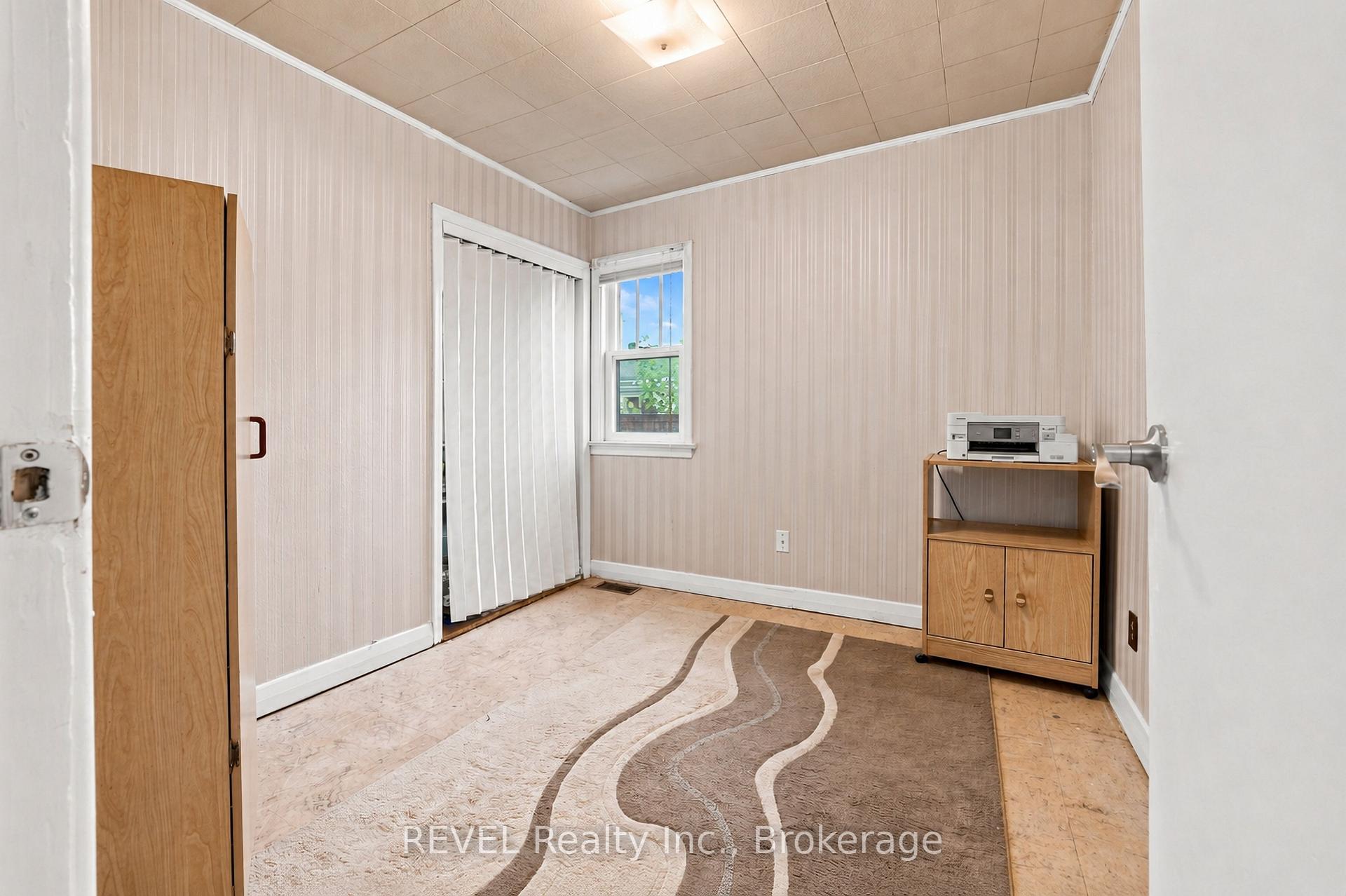 Photo 21 of 42 Wildwood Road, St. Catharines, Port Weller — HOMEH