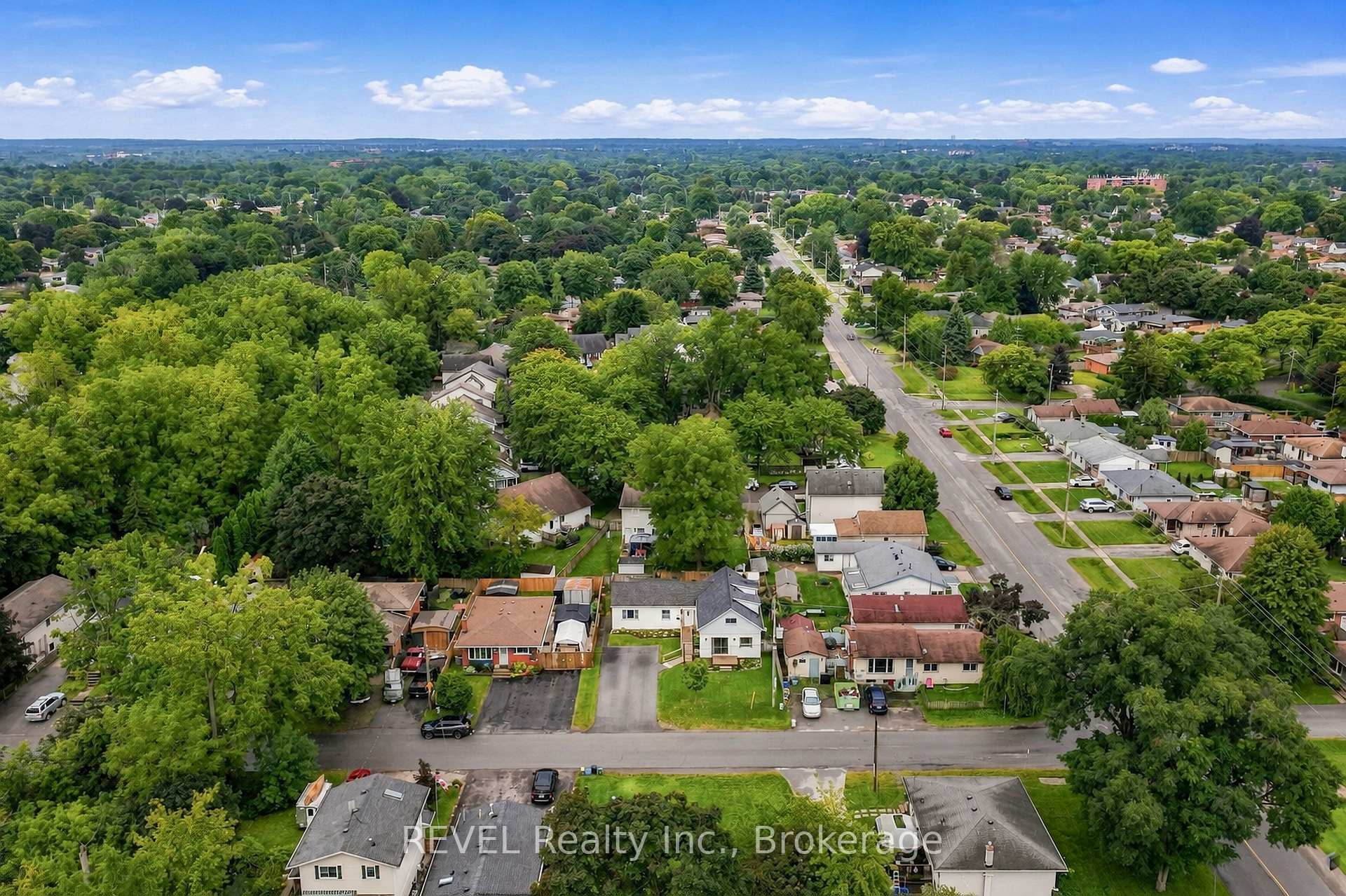 Photo 41 of 42 Wildwood Road, St. Catharines, Port Weller — HOMEH