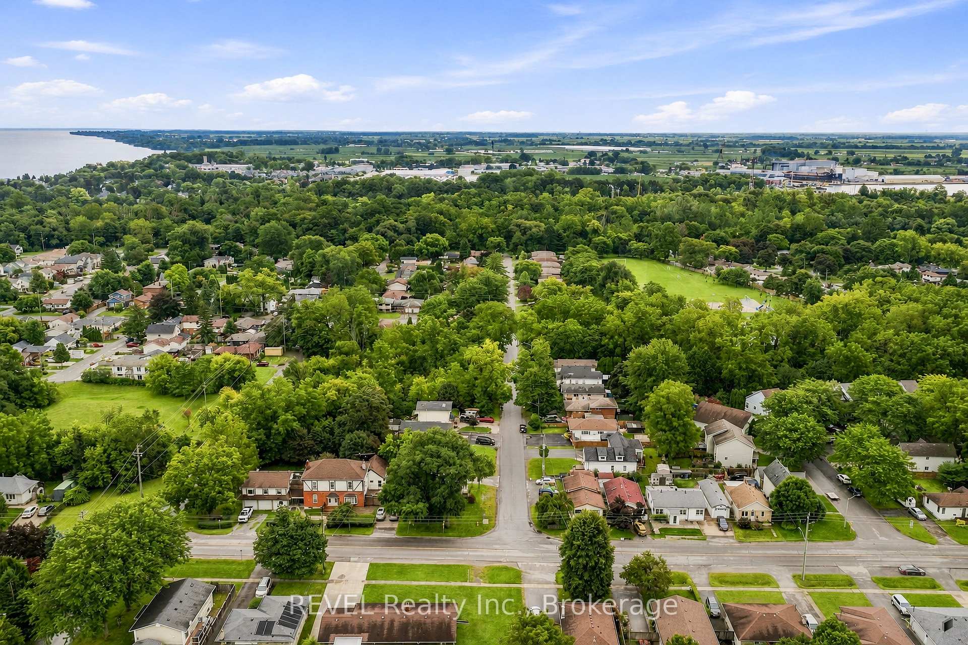 Photo 42 of 42 Wildwood Road, St. Catharines, Port Weller — HOMEH
