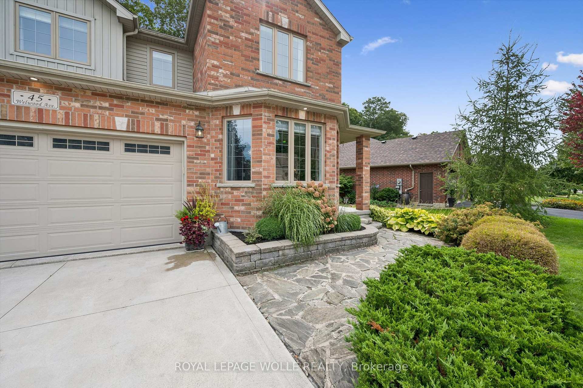 Photo 5 of 45 Welwood Avenue, Wellesley — HOMEH