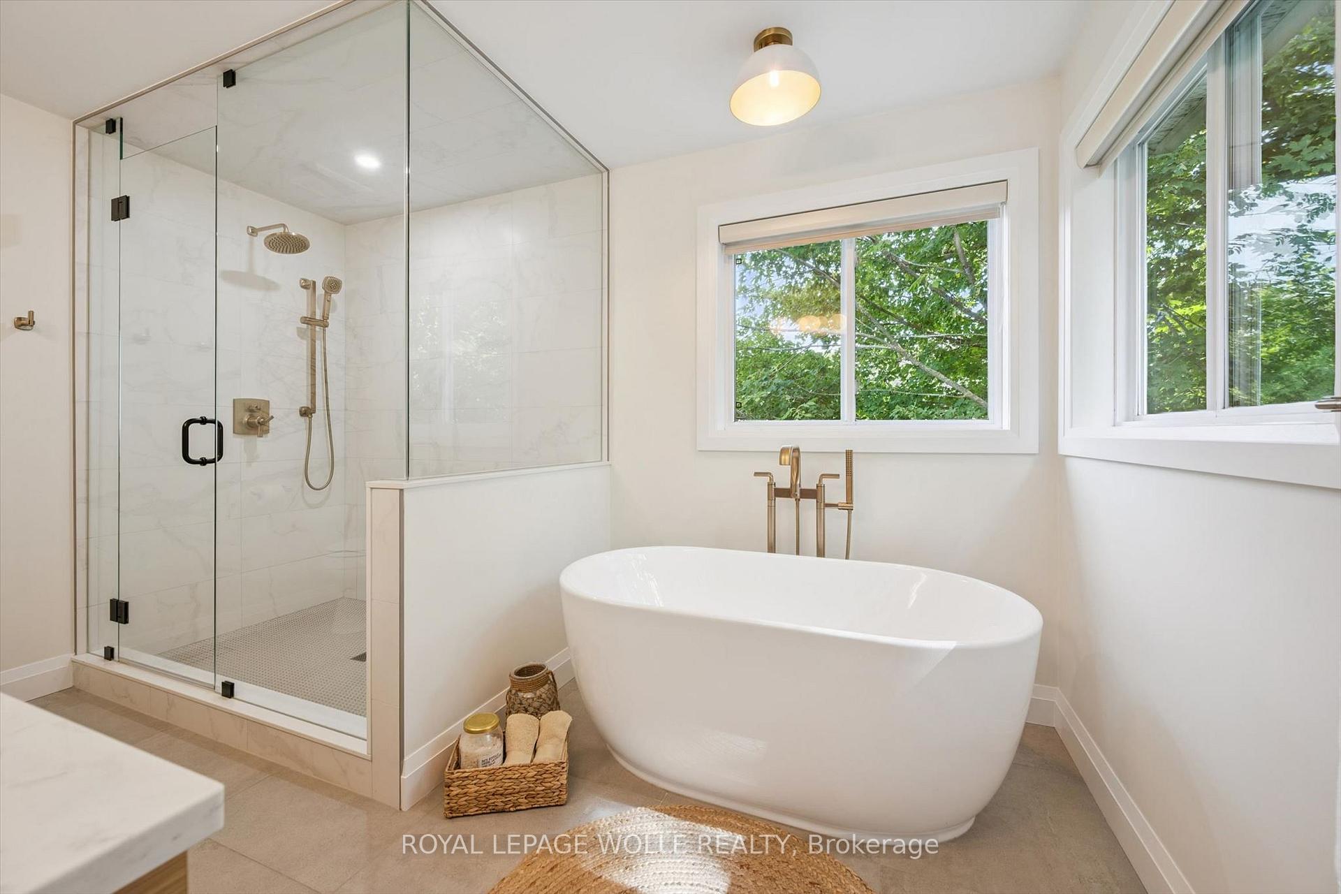 Photo 24 of 45 Welwood Avenue, Wellesley — HOMEH