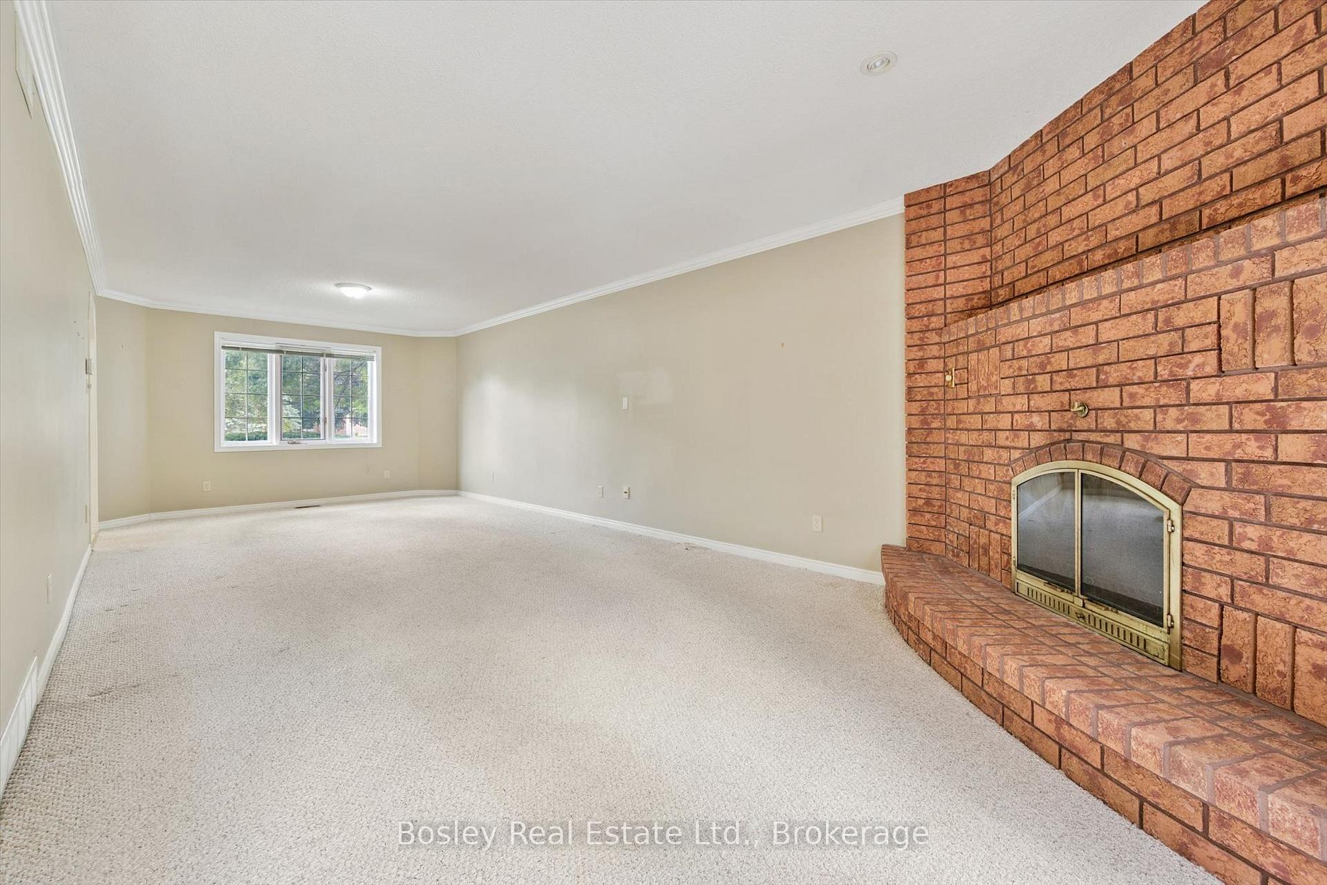 Photo 5 of 240 St Ann Avenue, Wilmot — HOMEH