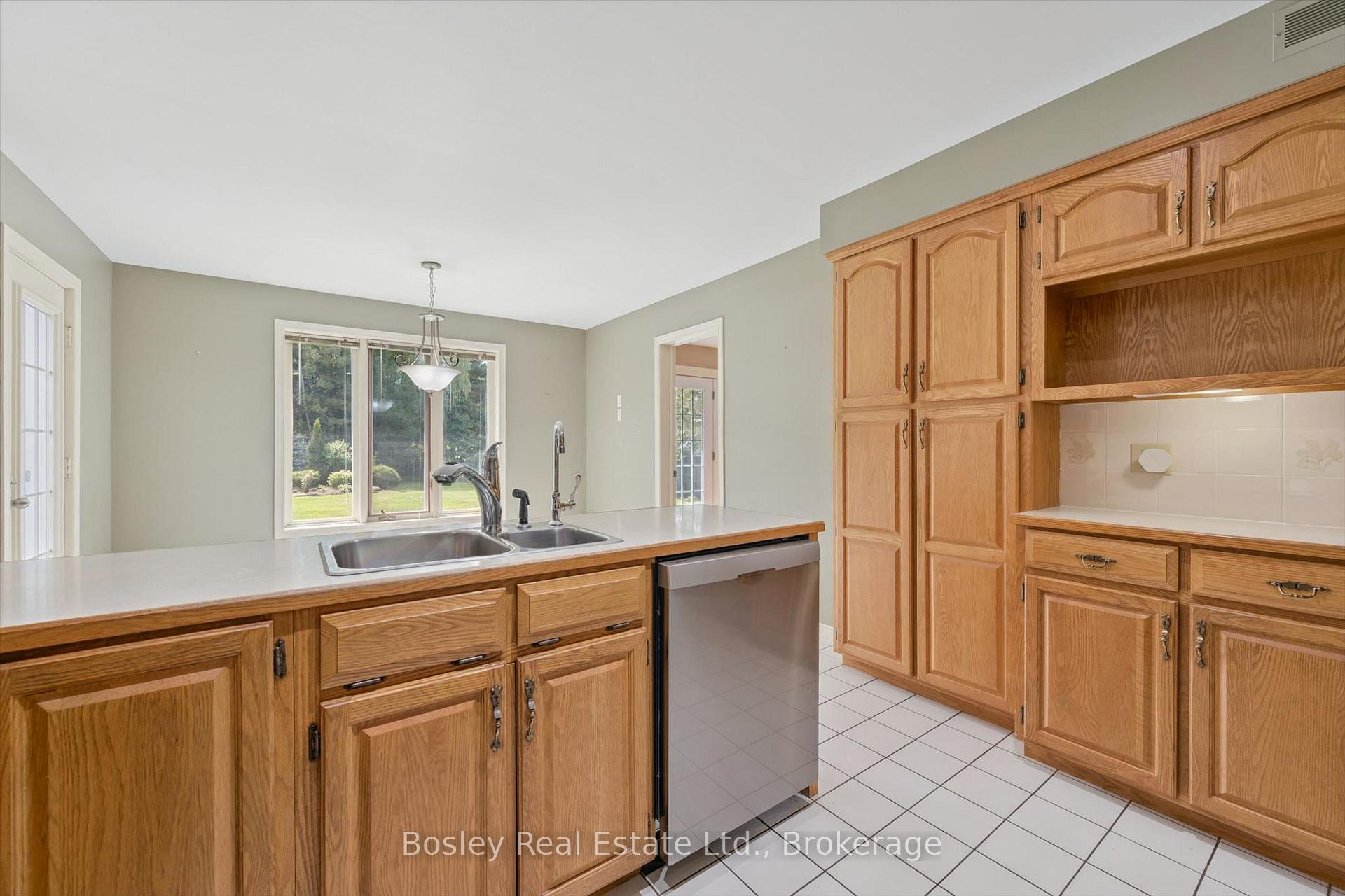 Photo 25 of 240 St Ann Avenue, Wilmot — HOMEH