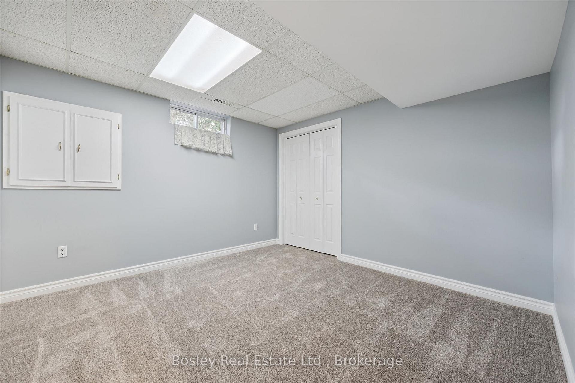 Photo 31 of 240 St Ann Avenue, Wilmot — HOMEH