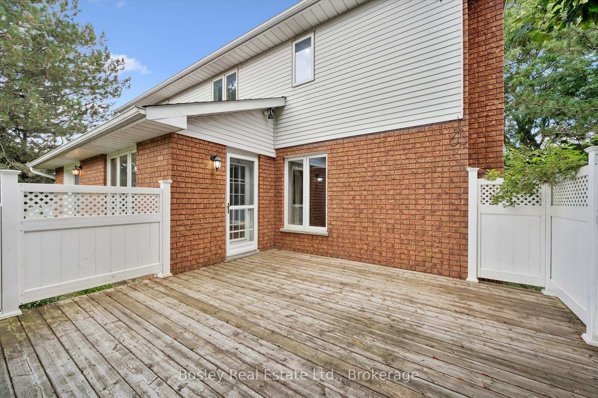 Photo 32 of 240 St Ann Avenue, Wilmot — HOMEH