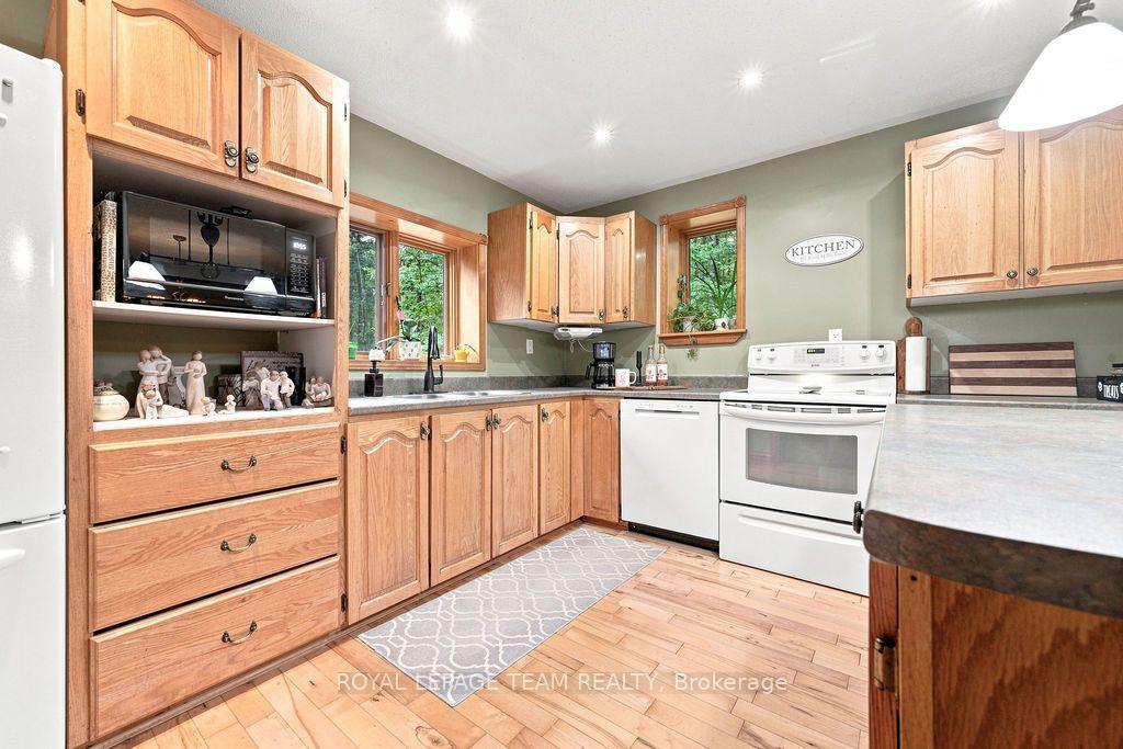 Photo 14 of 2193 Foymount Road, Bonnechere Valley, Eganville/Bonnechere Twp — HOMEH