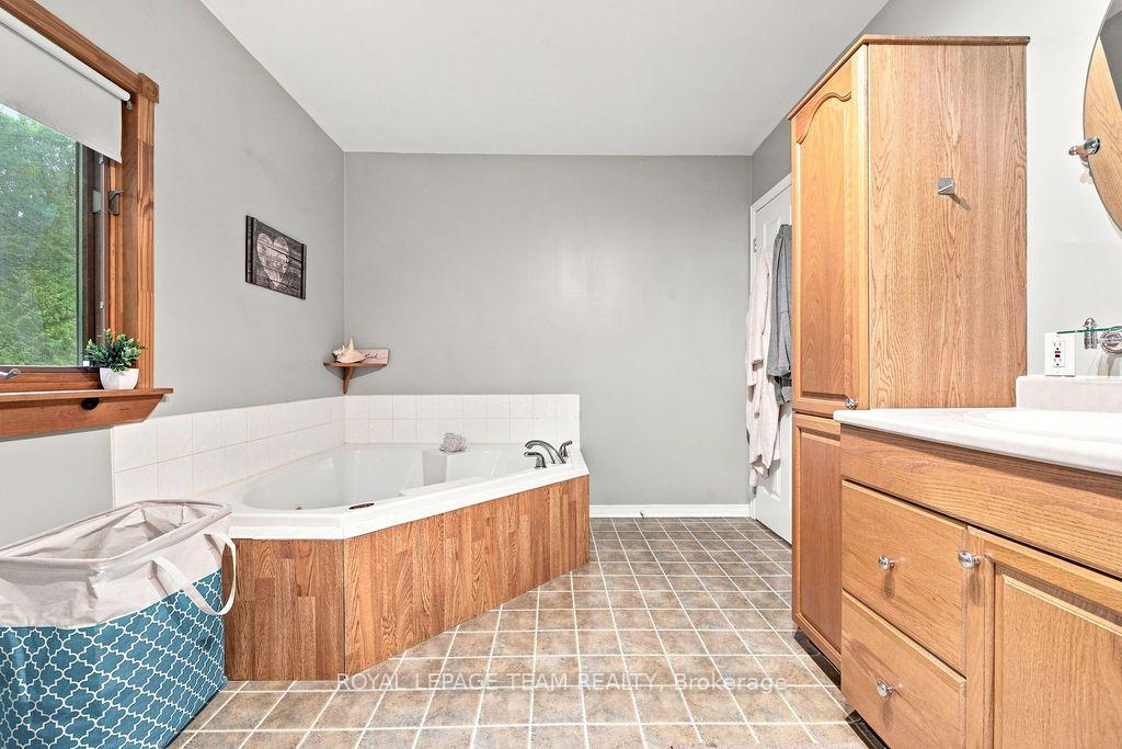 Photo 32 of 2193 Foymount Road, Bonnechere Valley, Eganville/Bonnechere Twp — HOMEH