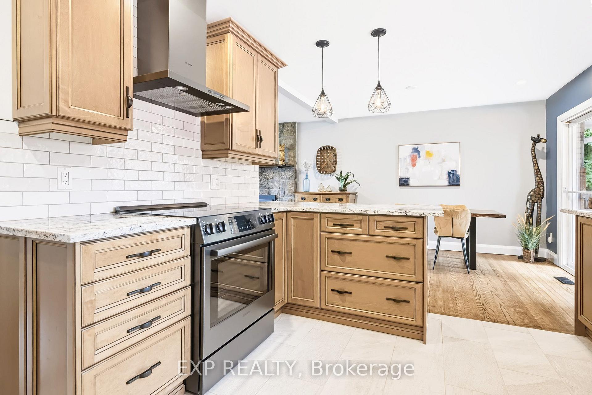 Photo 17 of 61 Ridgefield Crescent, Ottawa, Arbeatha Park — HOMEH