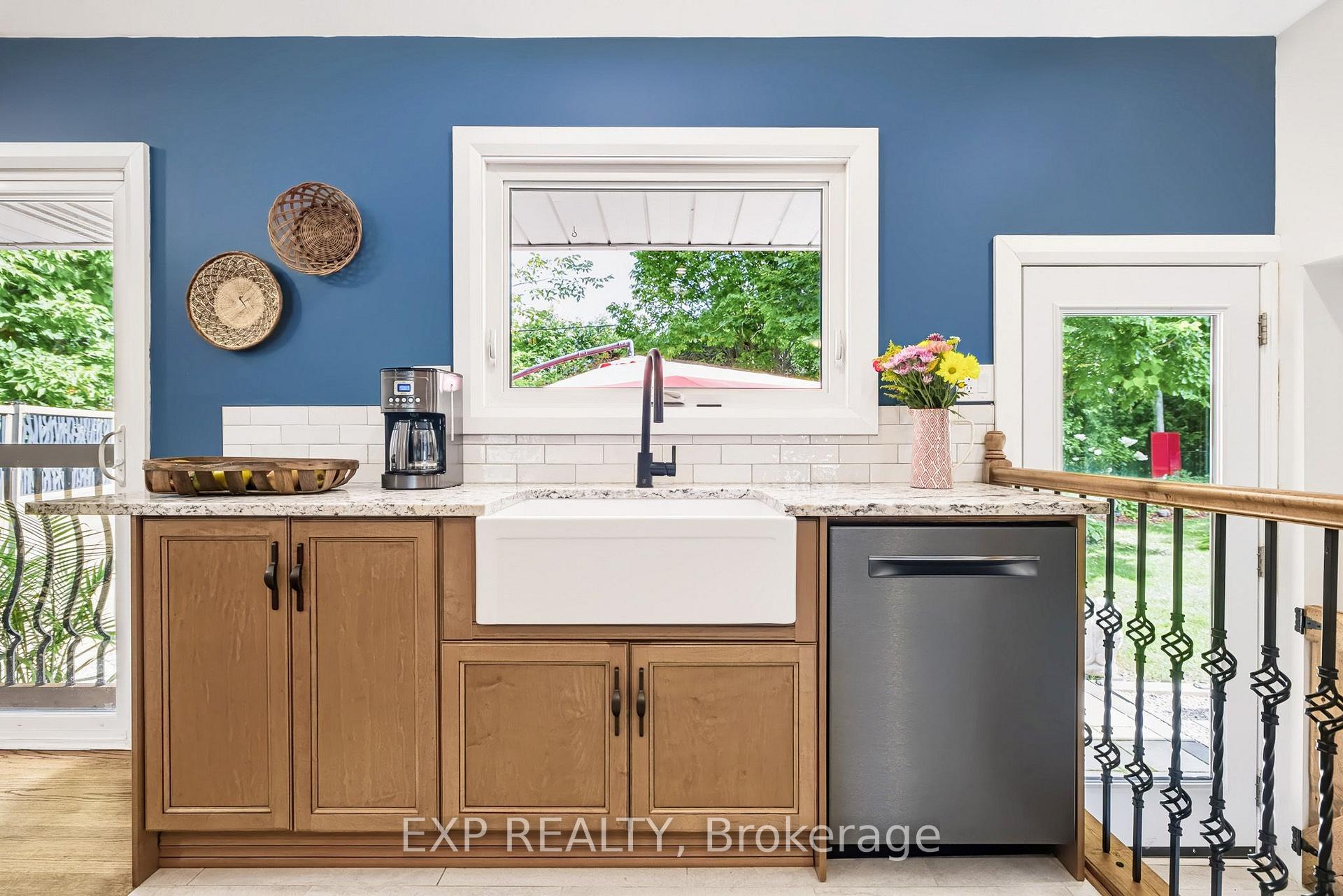 Photo 18 of 61 Ridgefield Crescent, Ottawa, Arbeatha Park — HOMEH