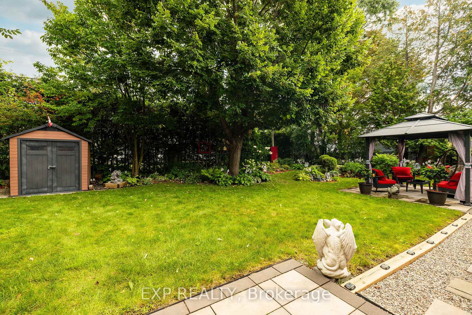 Photo 35 of 61 Ridgefield Crescent, Ottawa, Arbeatha Park — HOMEH