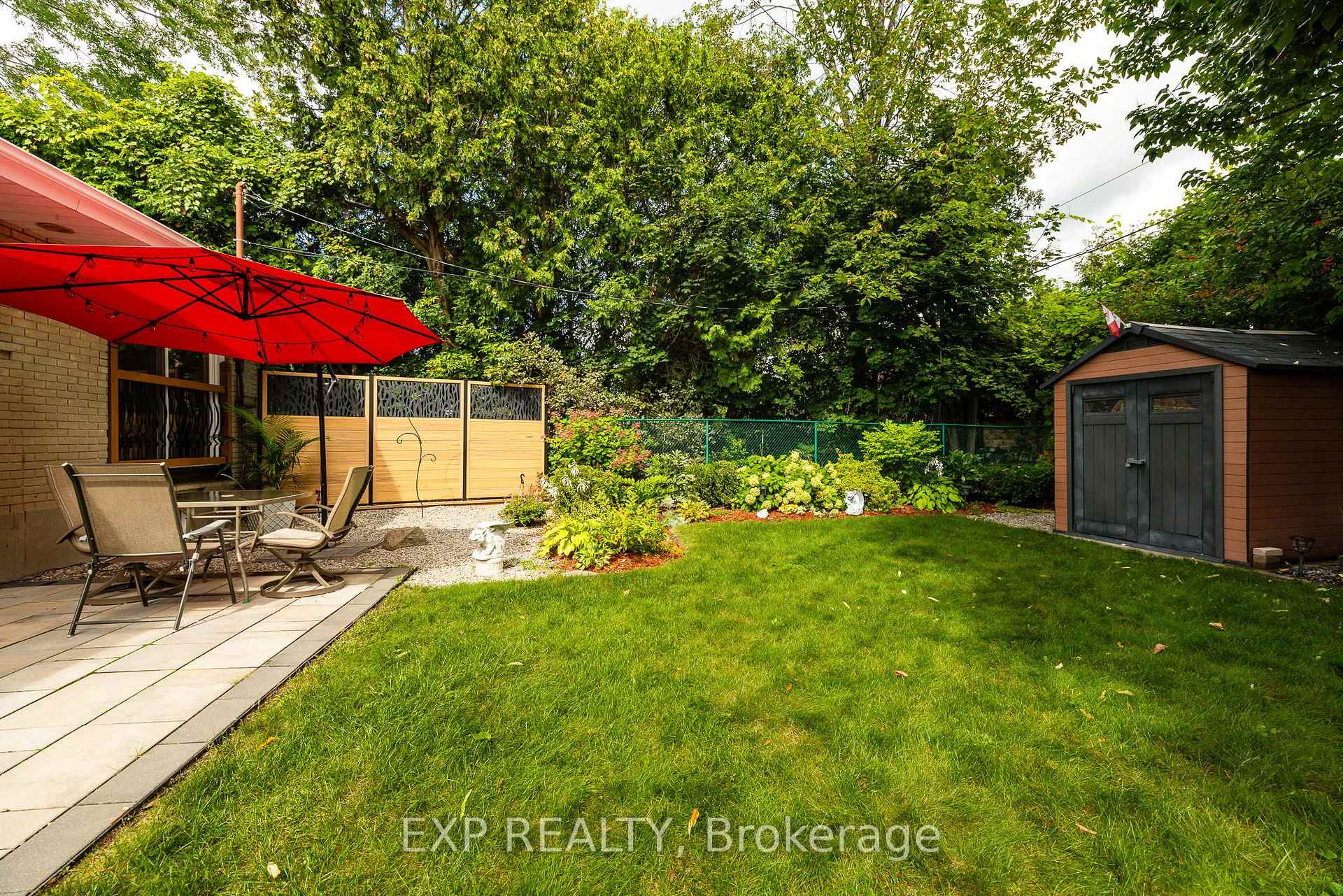 Photo 43 of 61 Ridgefield Crescent, Ottawa, Arbeatha Park — HOMEH